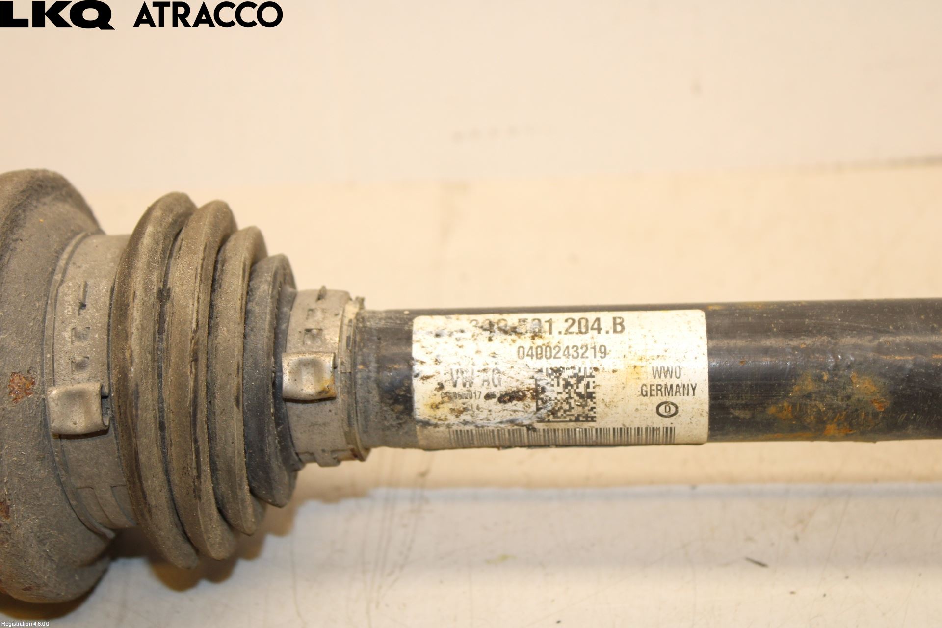 Skoda SUPERB 16-24 Drivaxel Bak Höger
