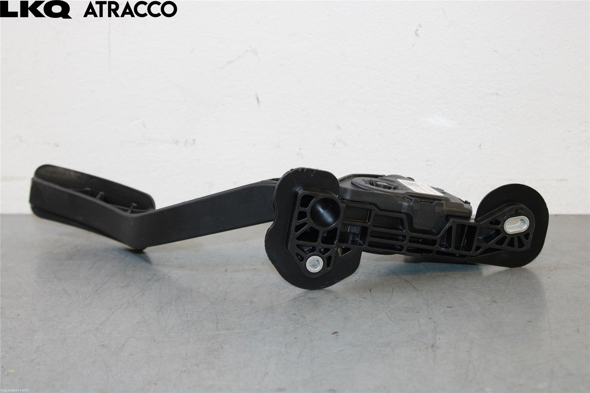 Tesla MODEL X 16- Gaspedal
