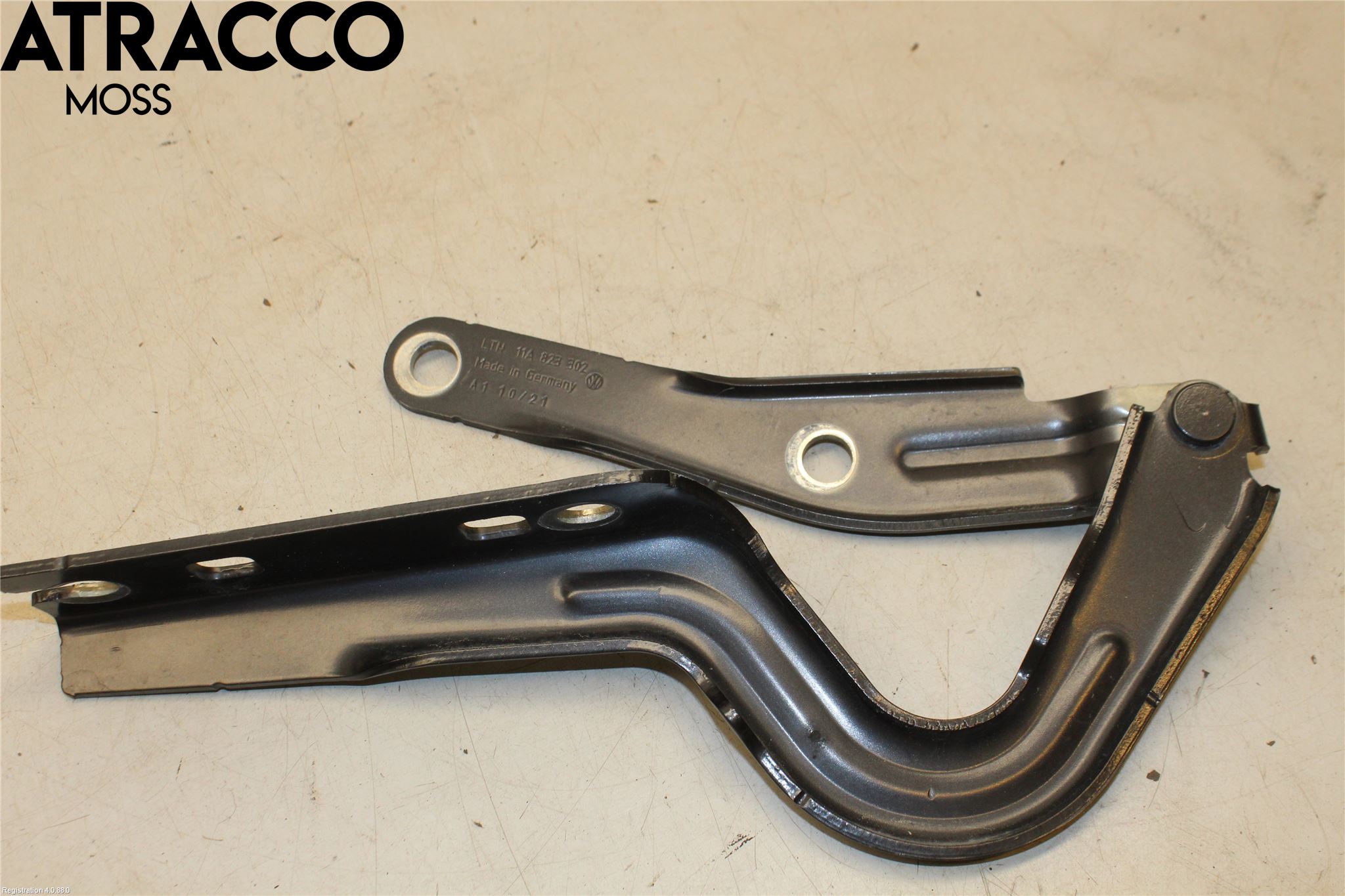 Volkswagen VW ID.4 21- Huvgångjärn