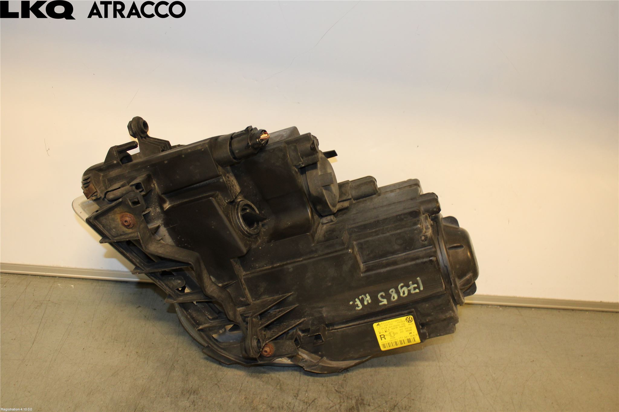 Volkswagen VW TOURAN 03-10 Strålkastare Höger