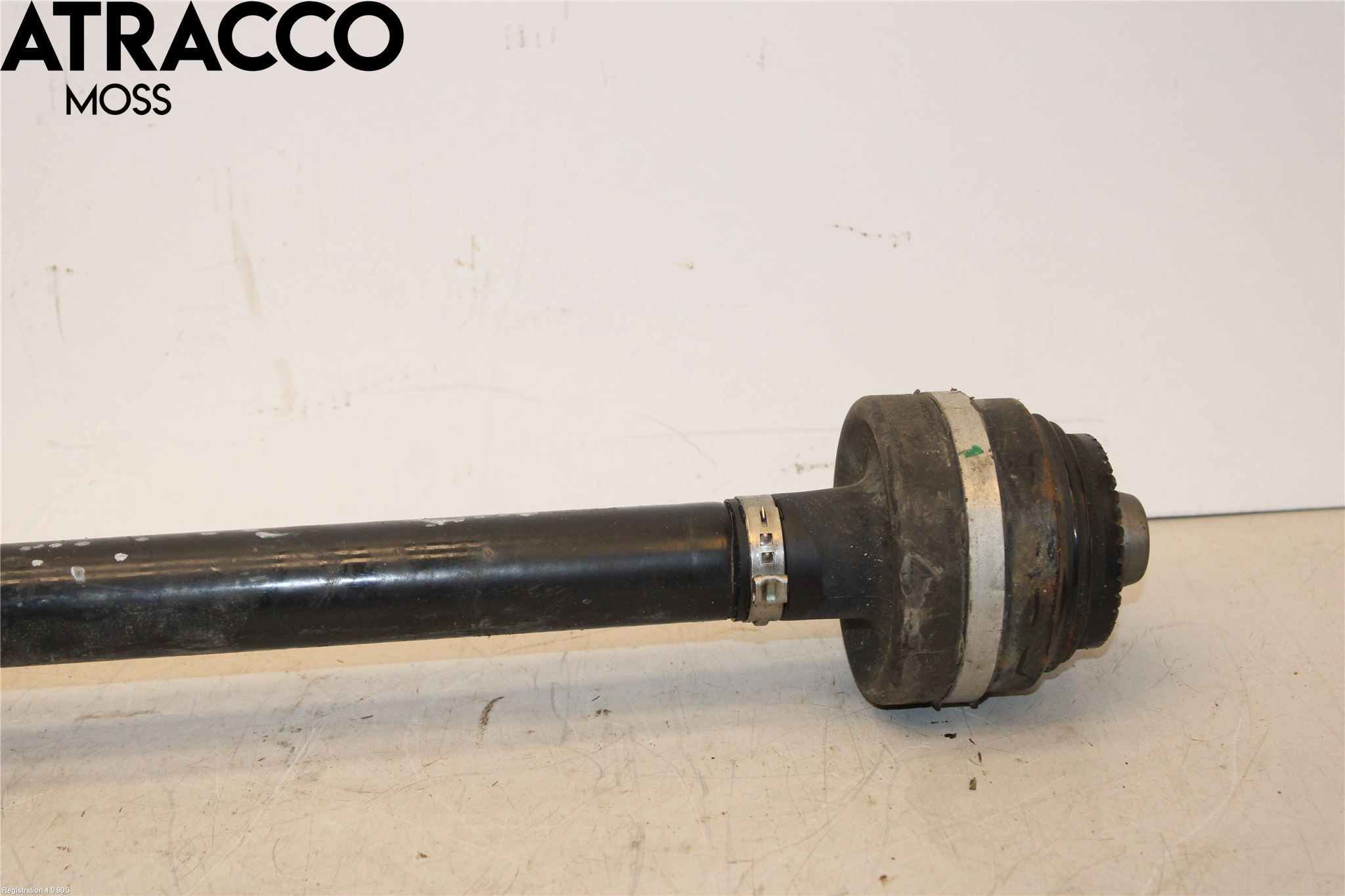 BMW 5 G30/G31/F90 17-23 Drivaxel Bak Vänster