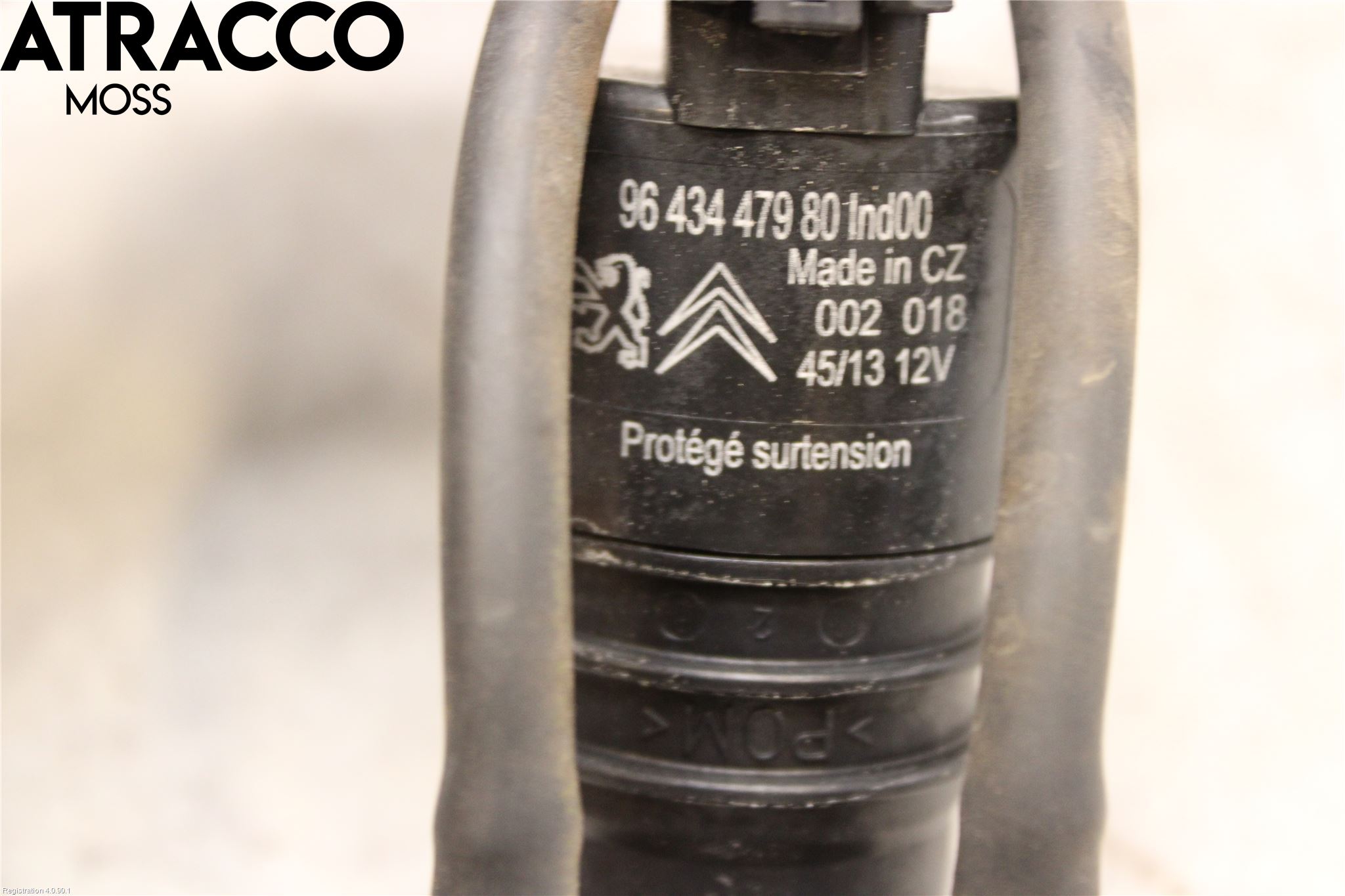 Peugeot 5008 10-16 Spolarpump Vindruta