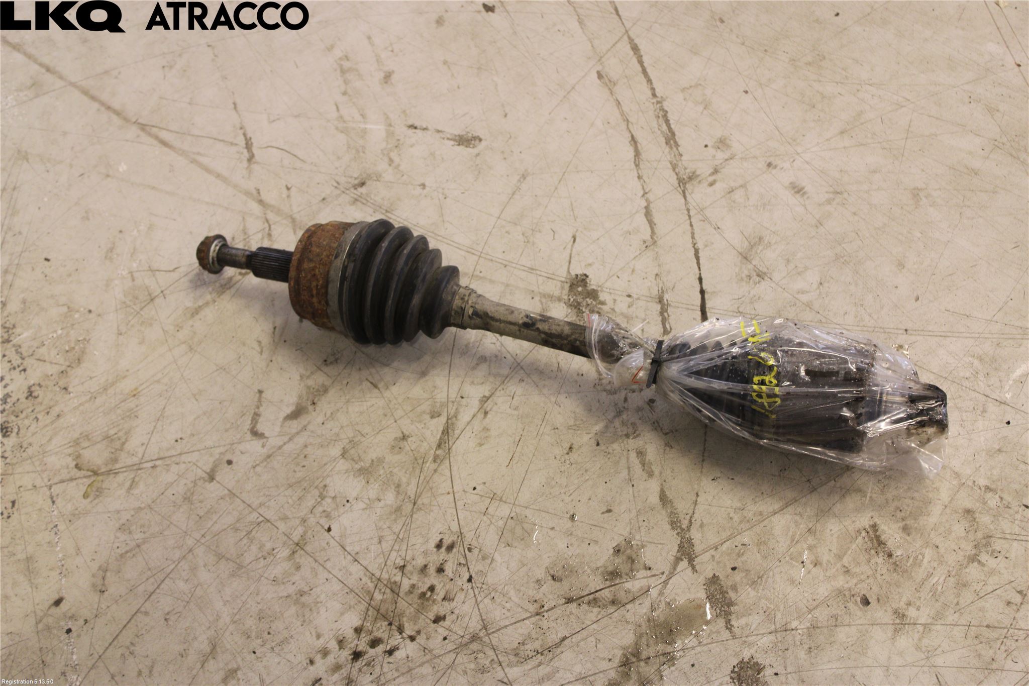 Volkswagen VW TRANSP/CARAVELLE (T6) 16-22 Drivaxel Fram Vänster