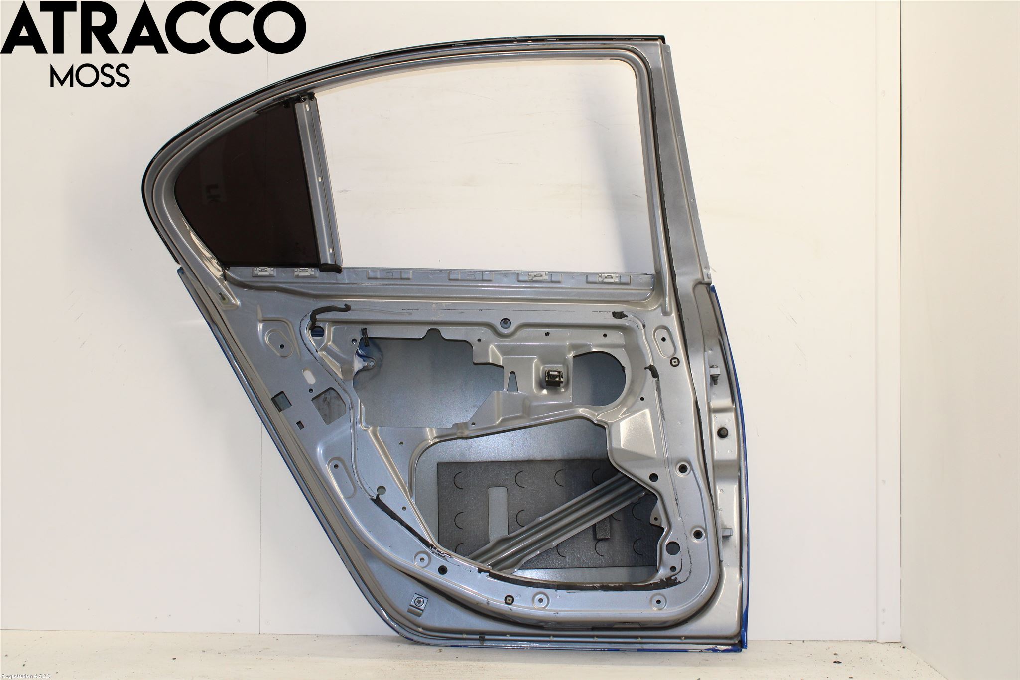 BMW 5 E60/61 Sed/Tou 02-10 Dörr Bak Vänster