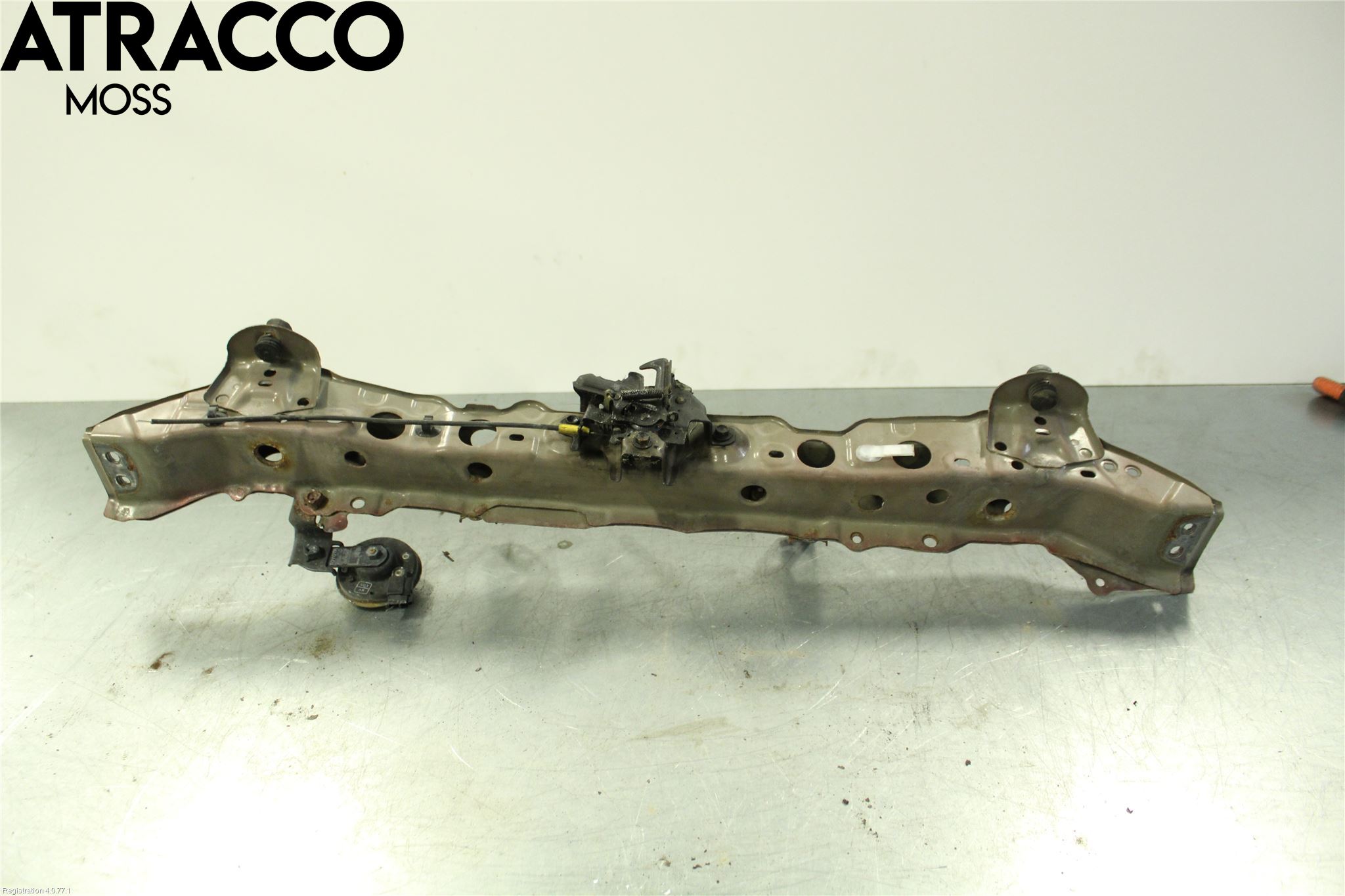 Toyota YARIS XP130 12-14 Kylarfäste-Ram-Balk
