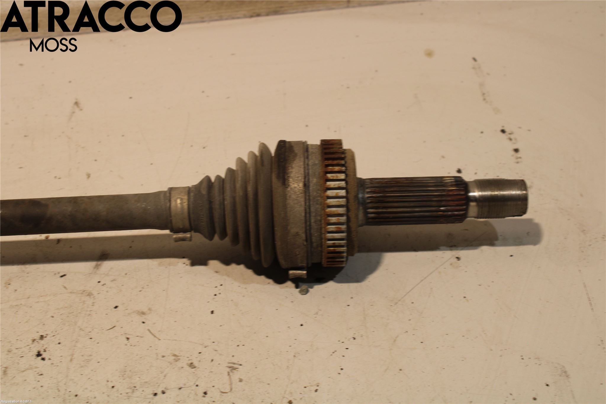 Kia SPORTAGE (QL) 16-21 Drivaxel Bak Vänster