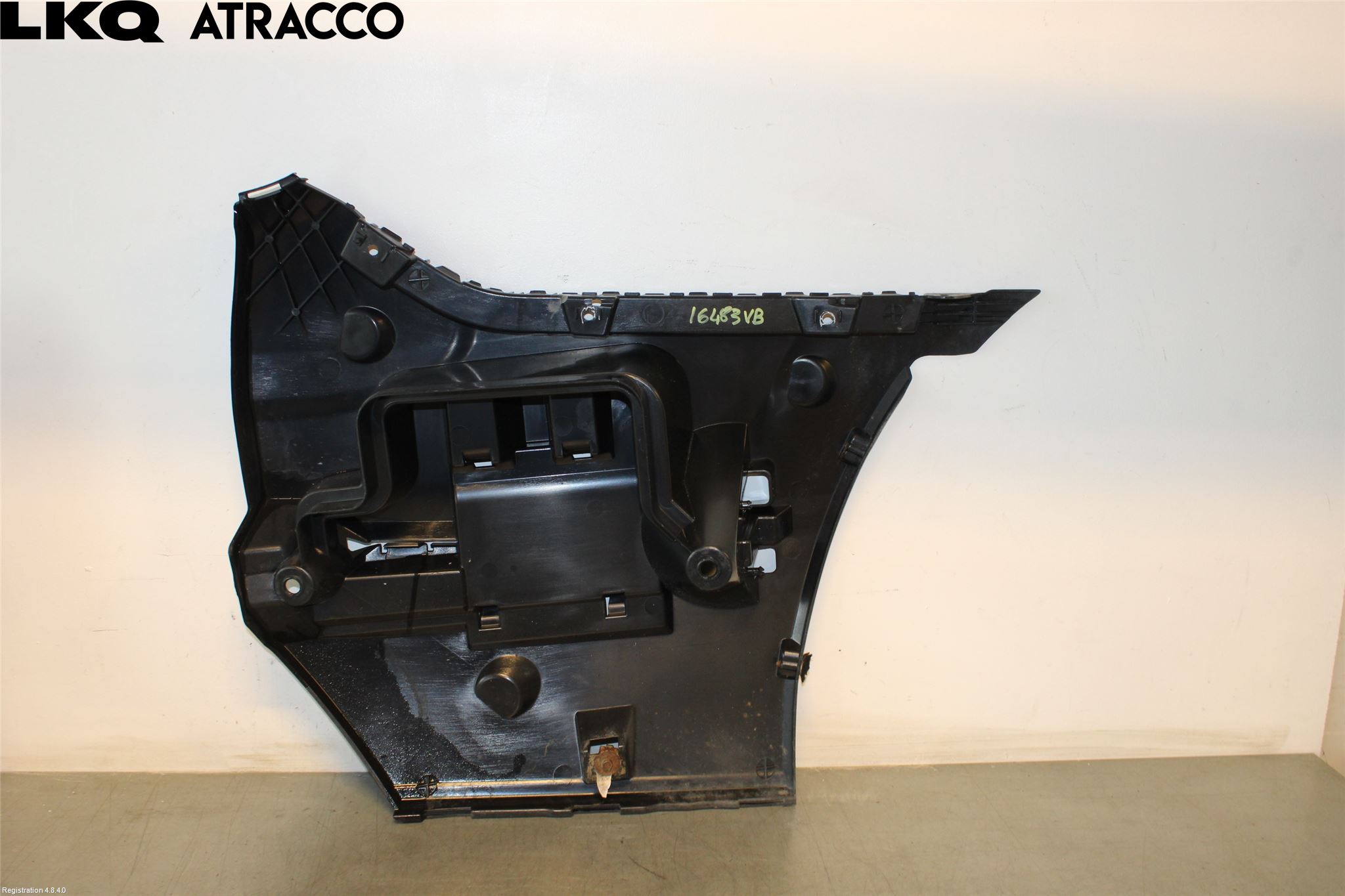 BMW 5 F10/F11/F18 09-17 Stötfångarfäste Bak Vä