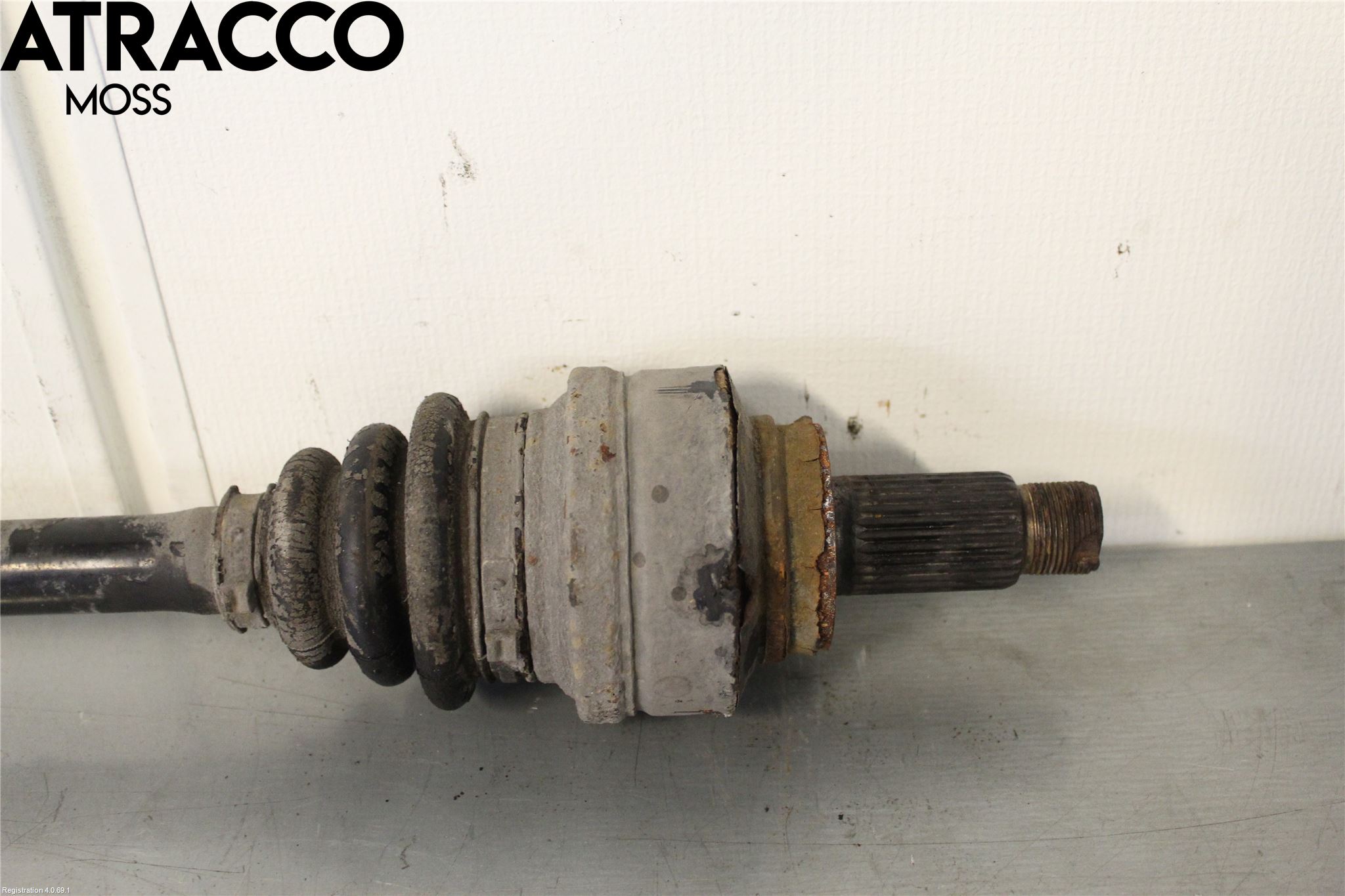 BMW 1 F20/F21 11-19 Drivaxel Bak Vänster