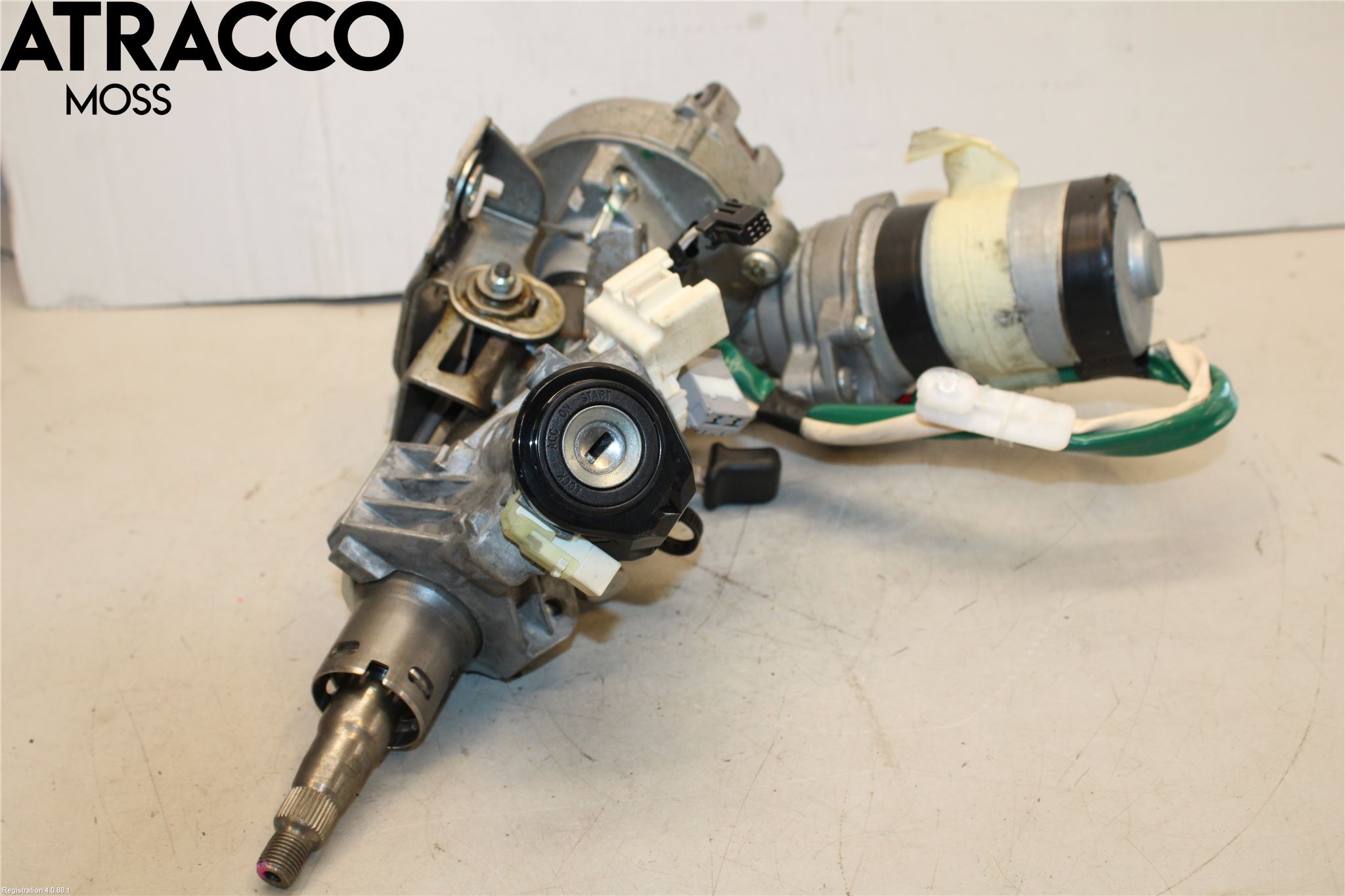 Toyota YARIS XP130 12-14 Rattaxelagg Med Inb Servo