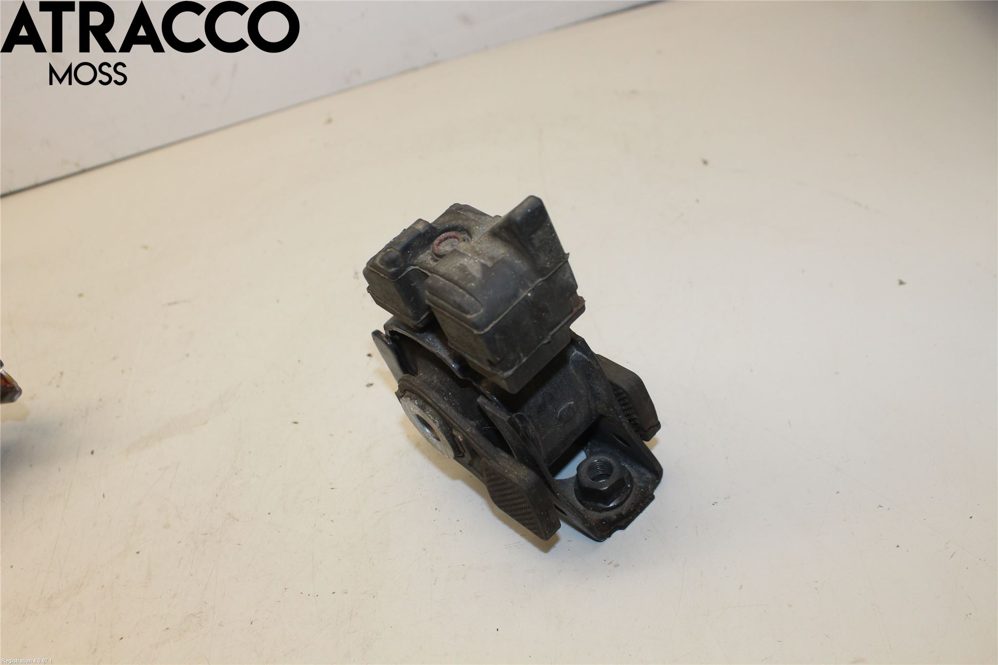 Toyota PRIUS+ ZVW40 12-20 Motorfäste