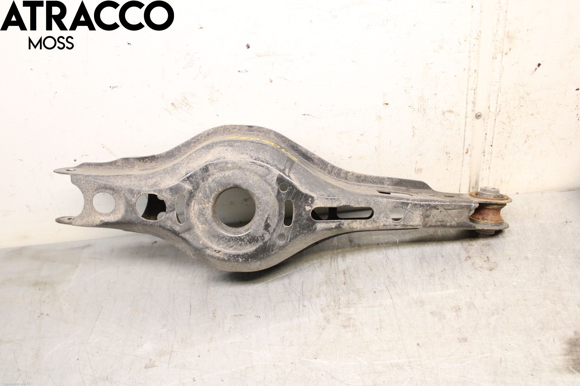 Toyota COROLLA 19- Bärarm Bak Vänster