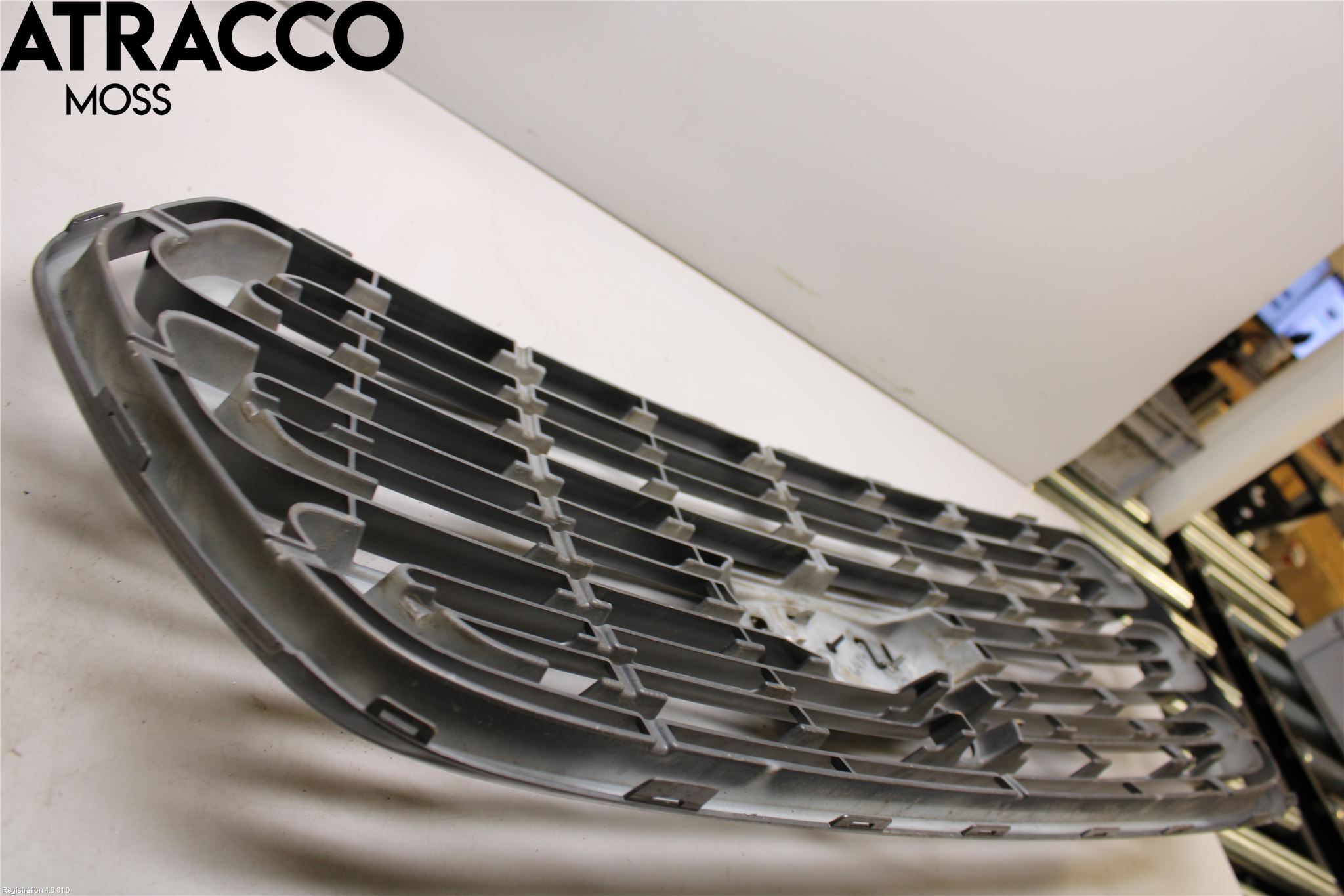 Ford TRANSIT/TOURNEO COURIER 13-23 Grill Komp