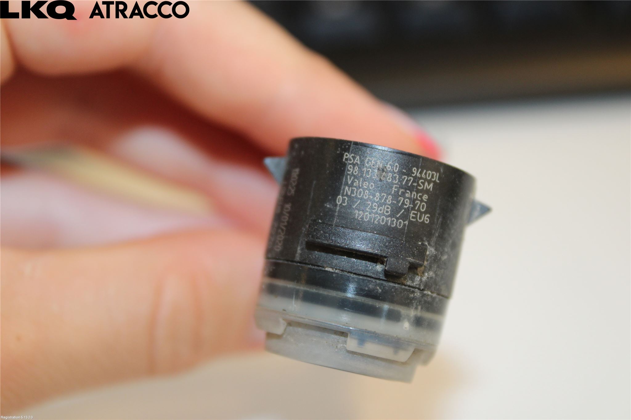 Peugeot 208/E-208 20- Parkeringshjälp Backsensor
