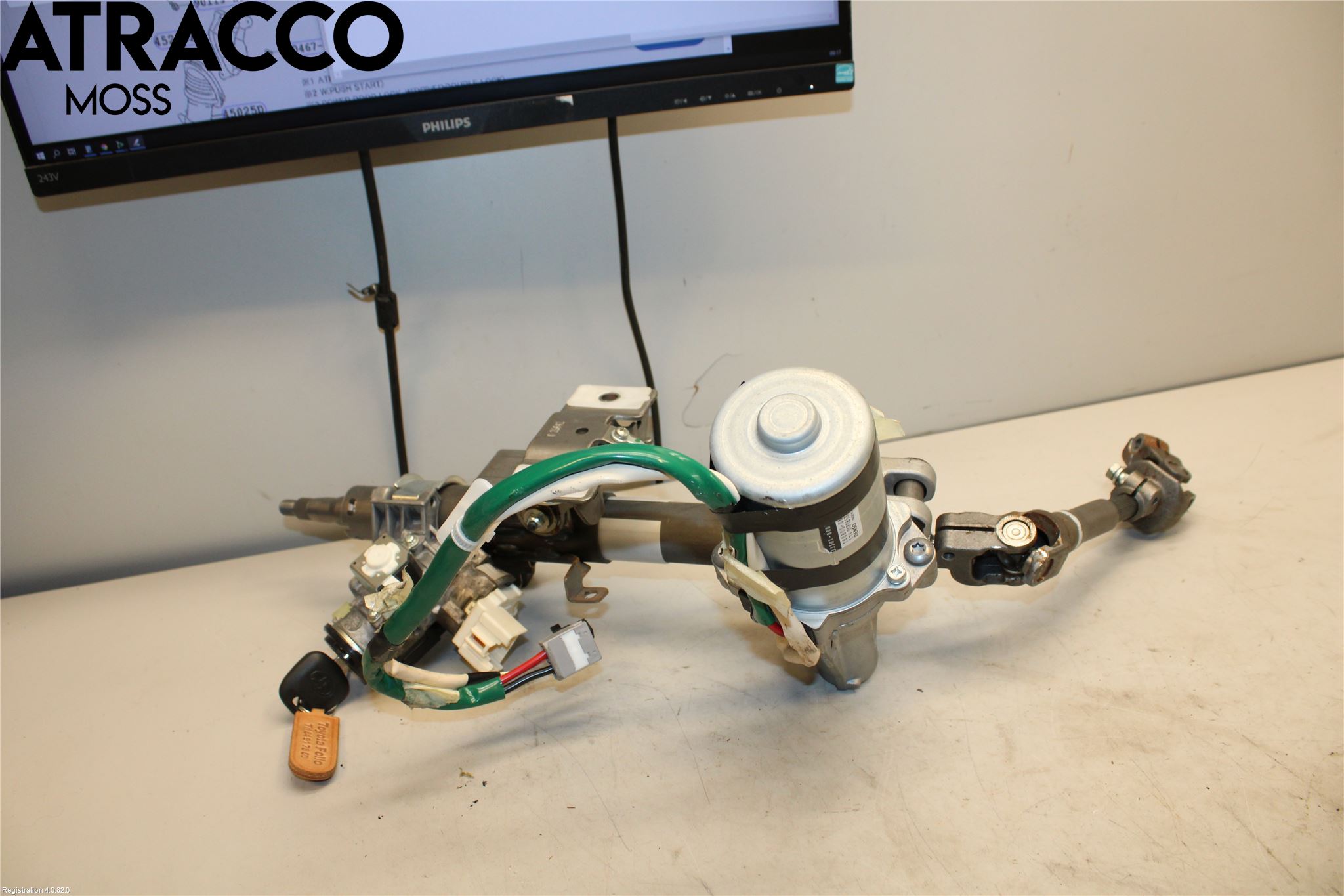 Toyota YARIS XP130 12-14 Rattaxelagg Med Inb Servo