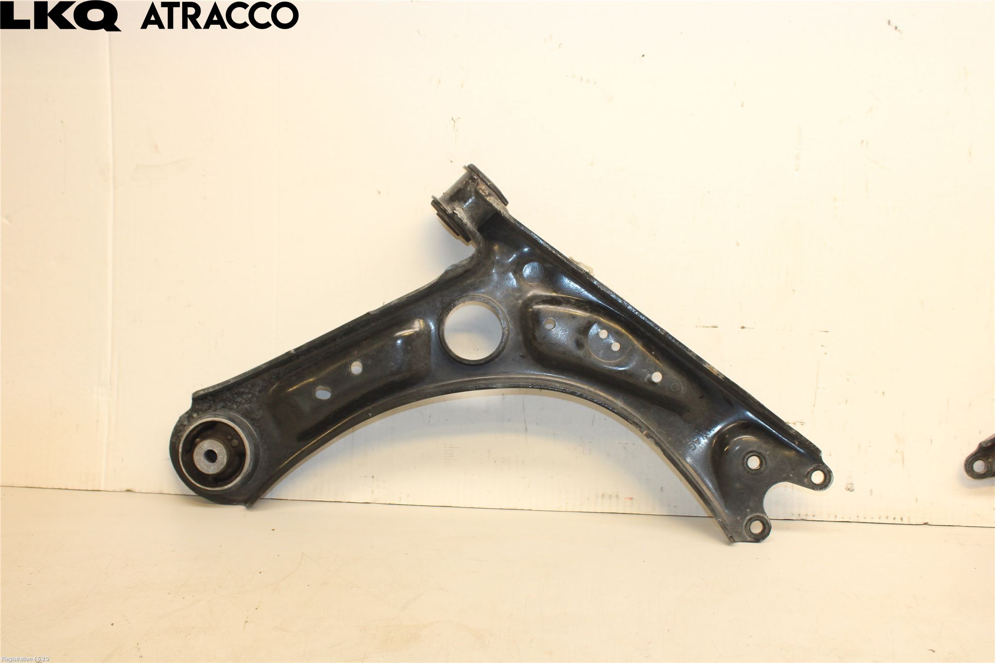 Volkswagen VW CADDY 21- Bärarm Fram Undre Hö