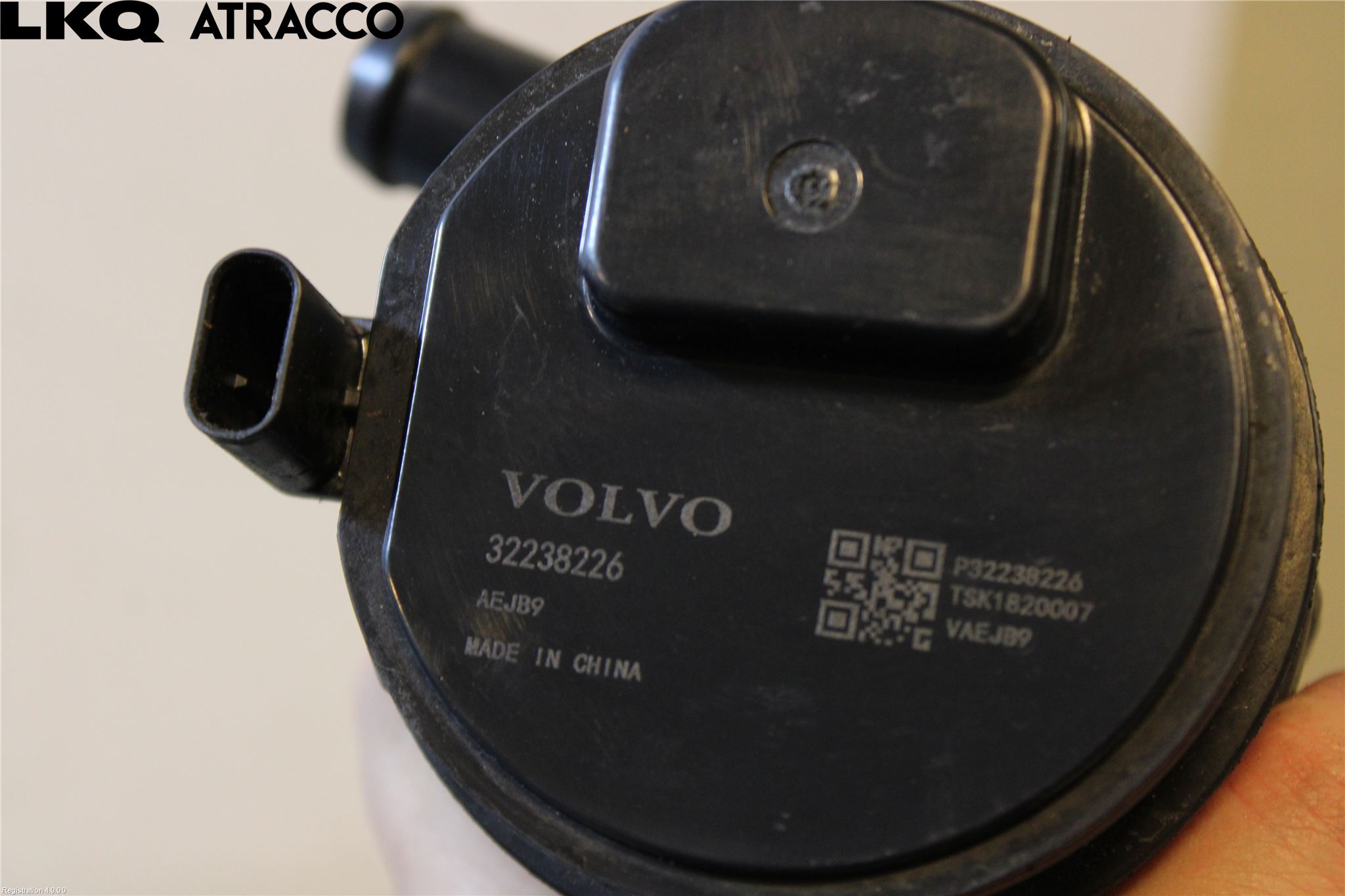 Volvo EX40 25- Vattenpump