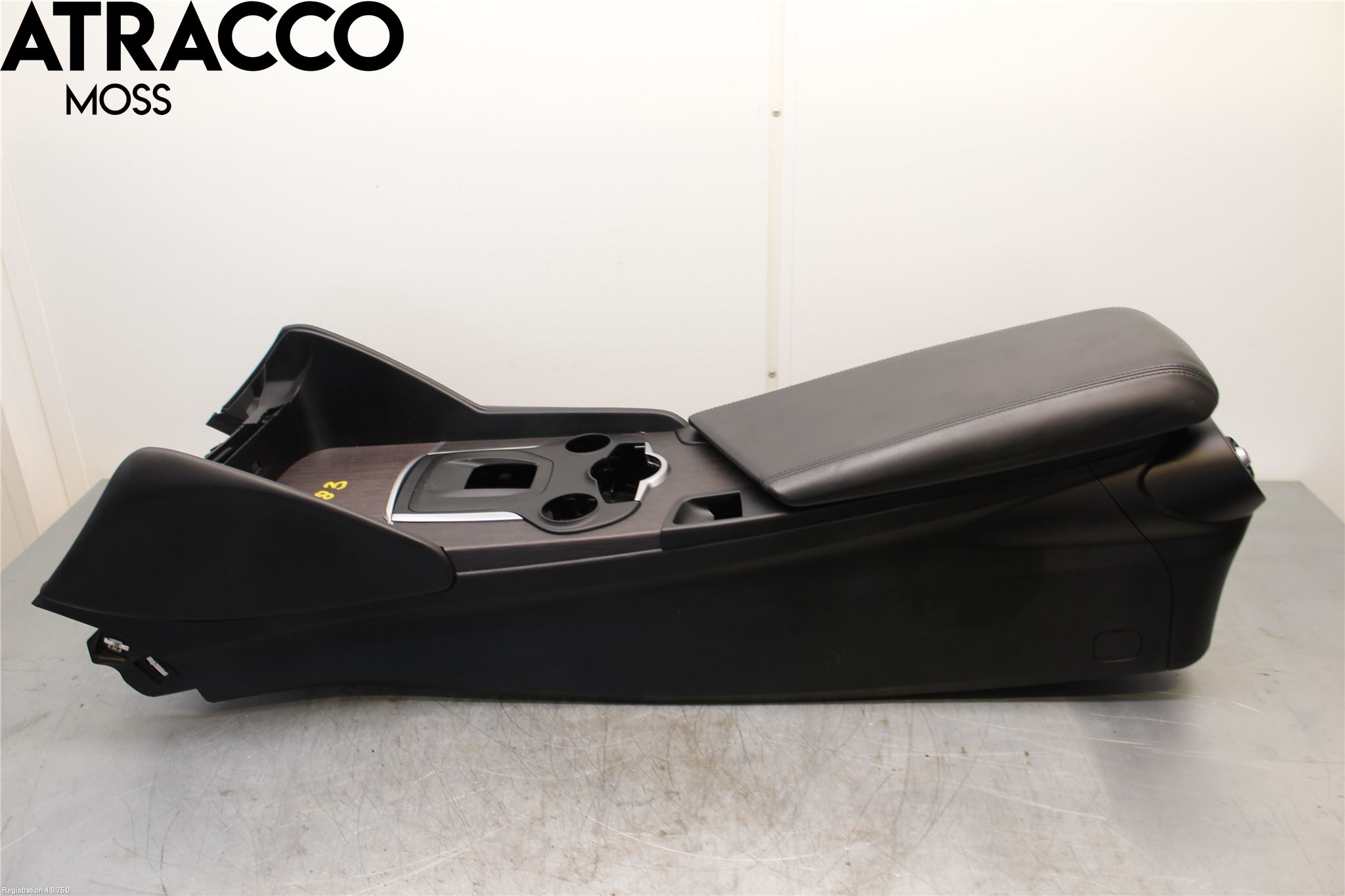 Alfa GIULIA Instrumentkonsoll Mitt