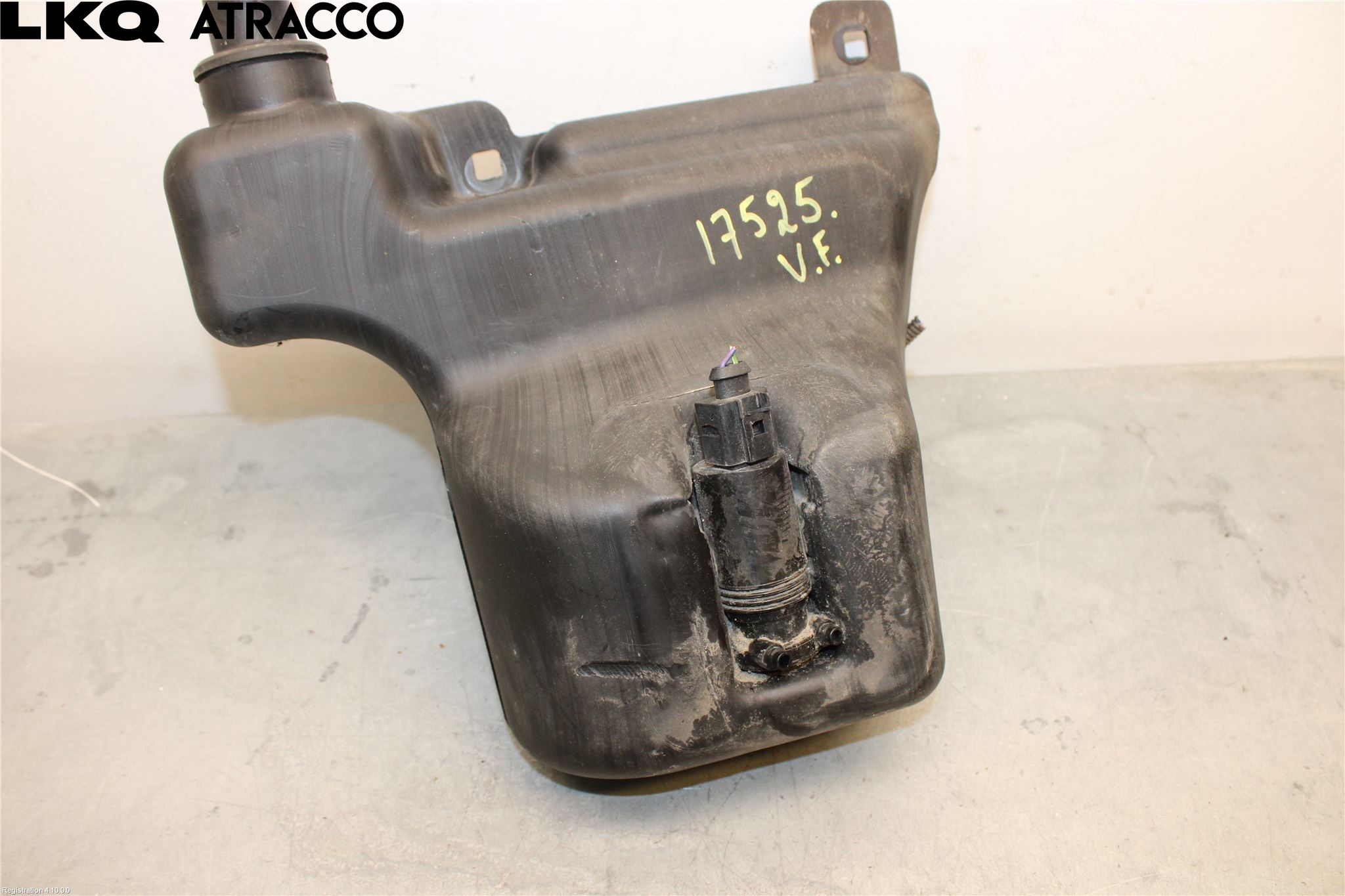 Mercedes-Benz MB VITO/V-KLASS (W640,W447,W448) 14- Spolartank Vindruta-Strål
