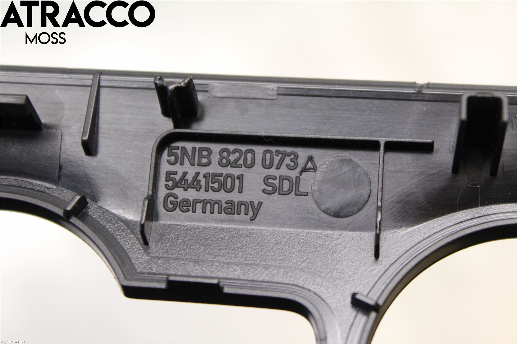 Volkswagen VW TIGUAN 16-24 Instrumentbräda Inlägg-Dekorlist