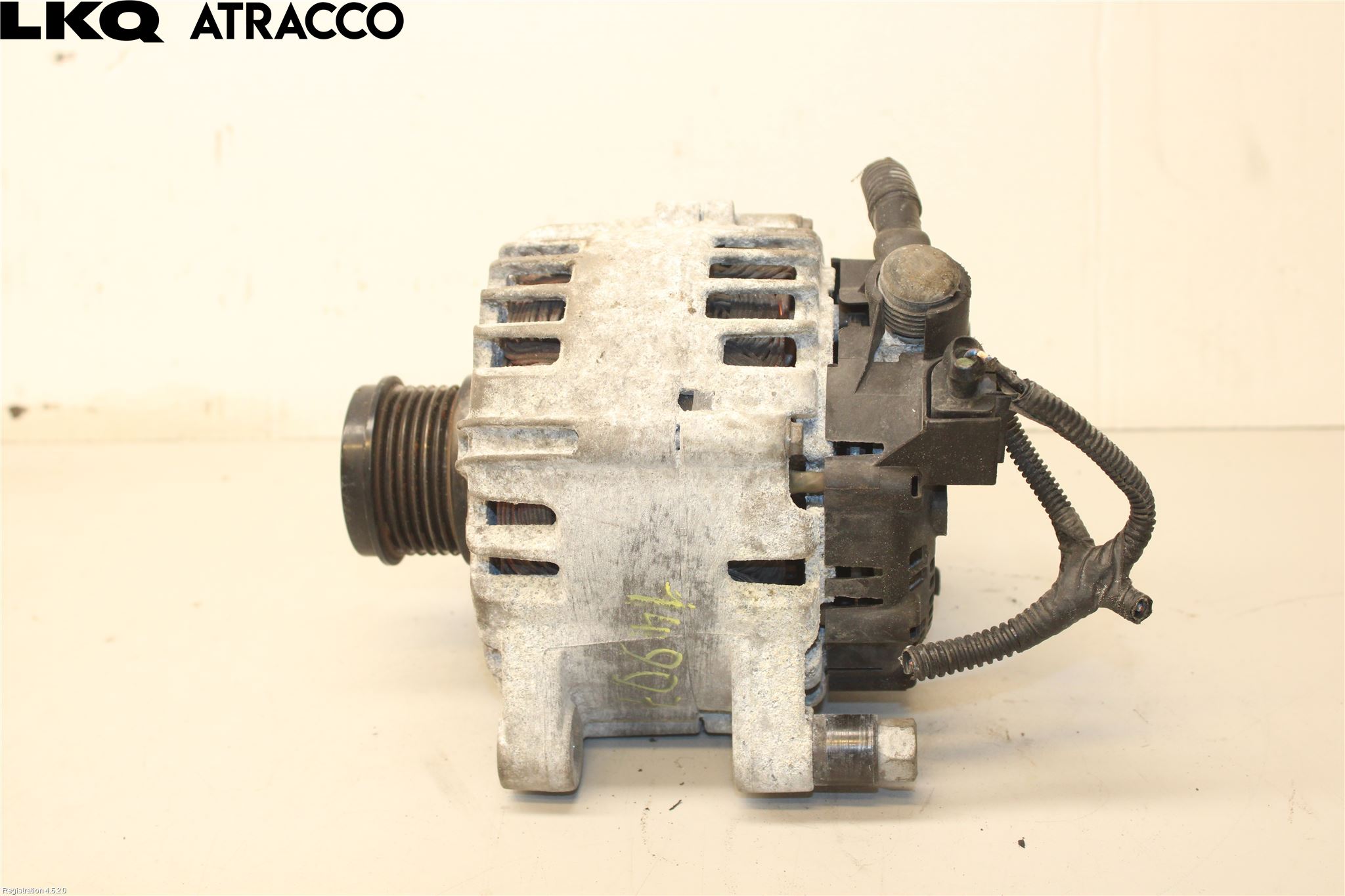 Opel ASTRA J 10-15 Generator