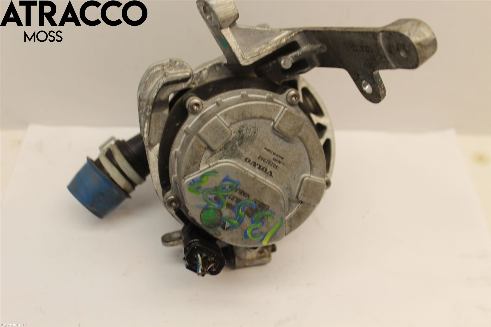 Volvo XC40/RECHARGE 18- Vattenpump
