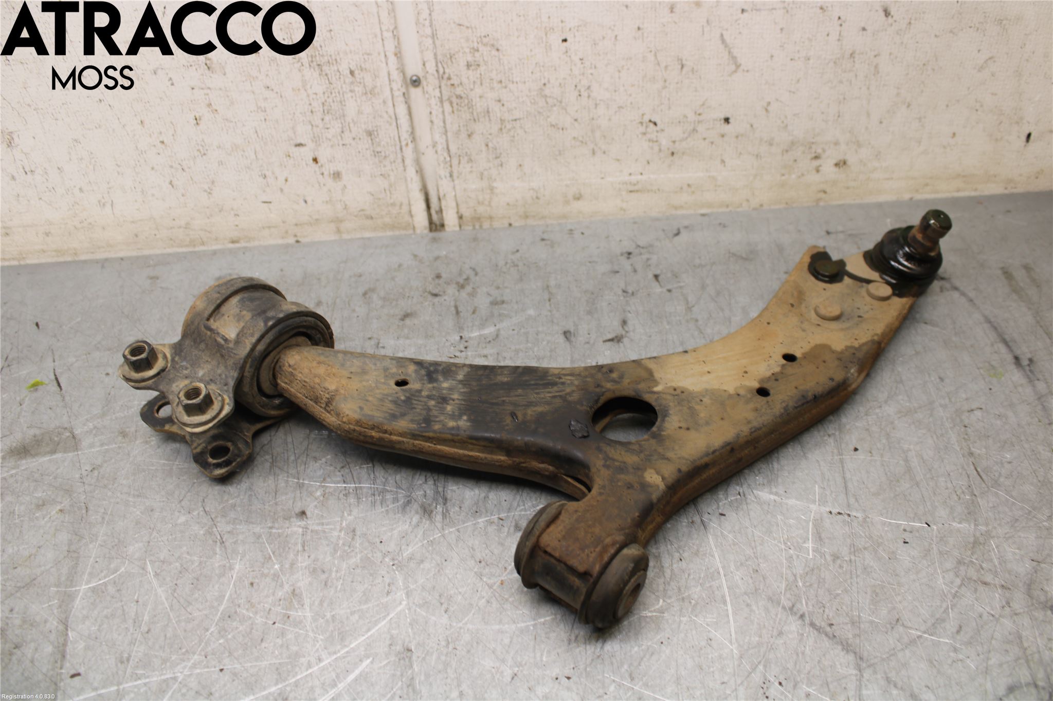 Ford KUGA 08-12 Bärarm Fram Undre Vä