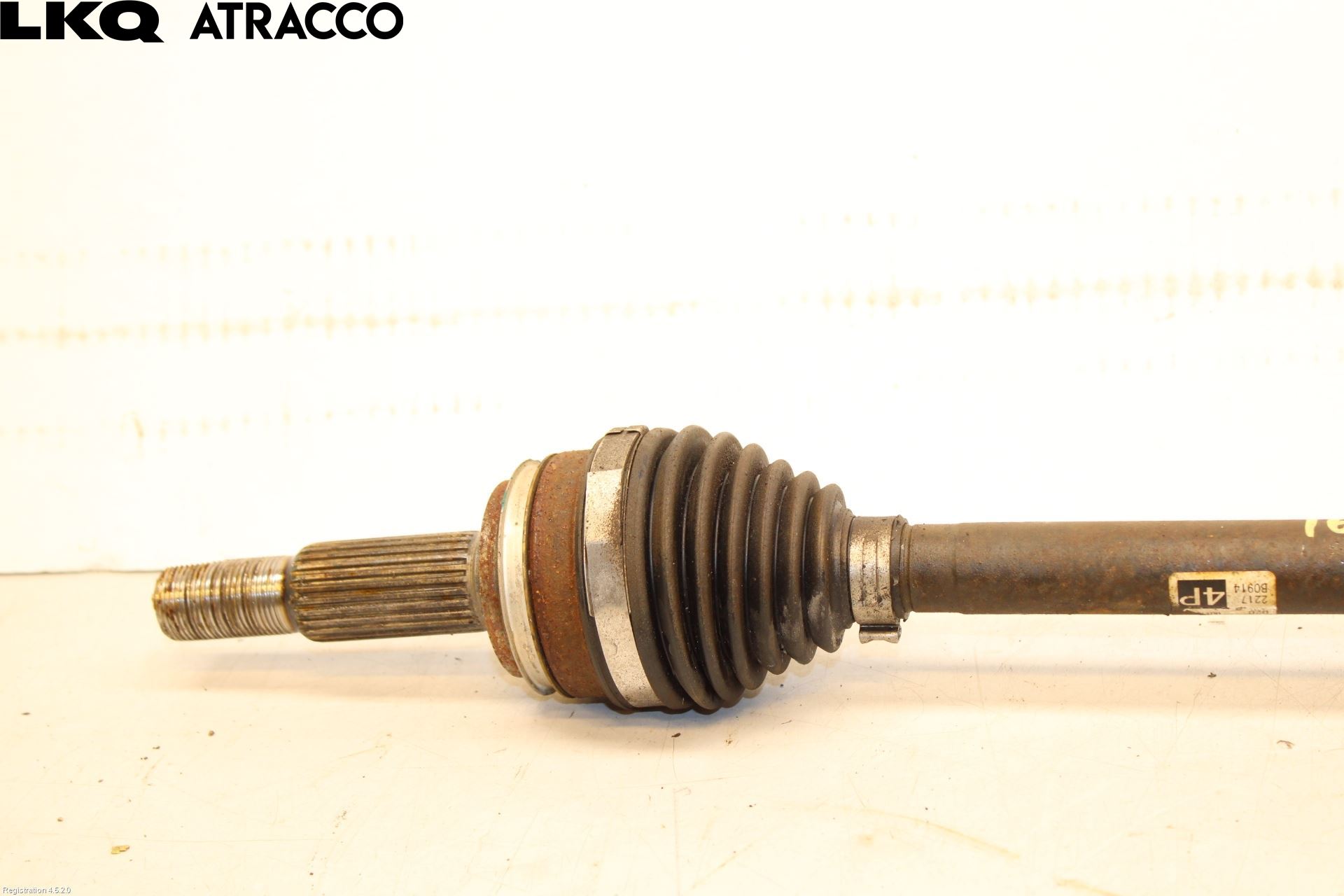 Toyota YARIS CROSS XP21 21- Drivaxel Bak Vänster