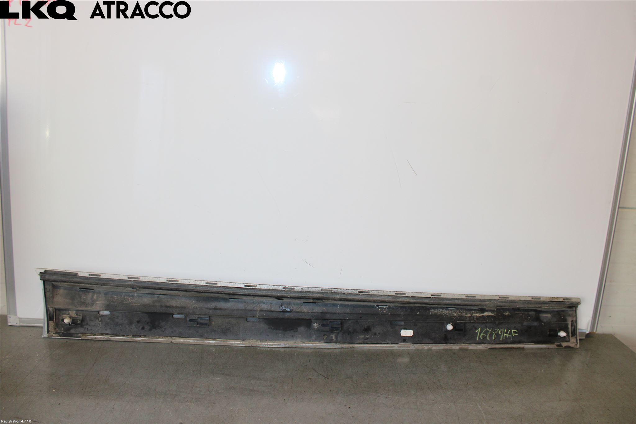 Audi Q5 09-16 Dörr Dekorlist Fram Hö
