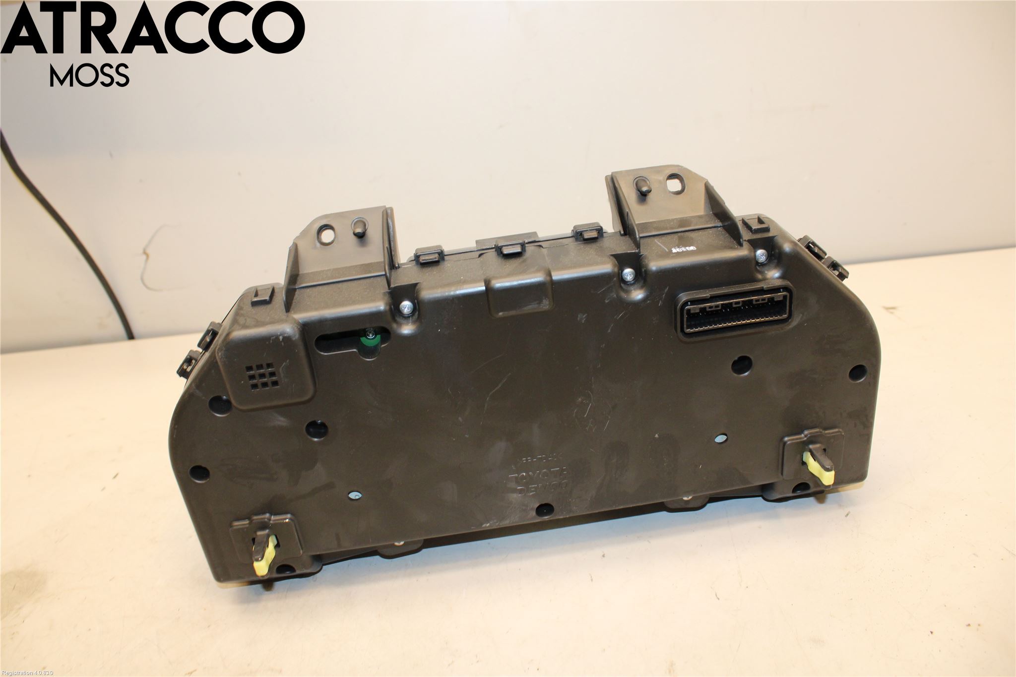 Toyota AVENSIS 09-15 Instrument Komb