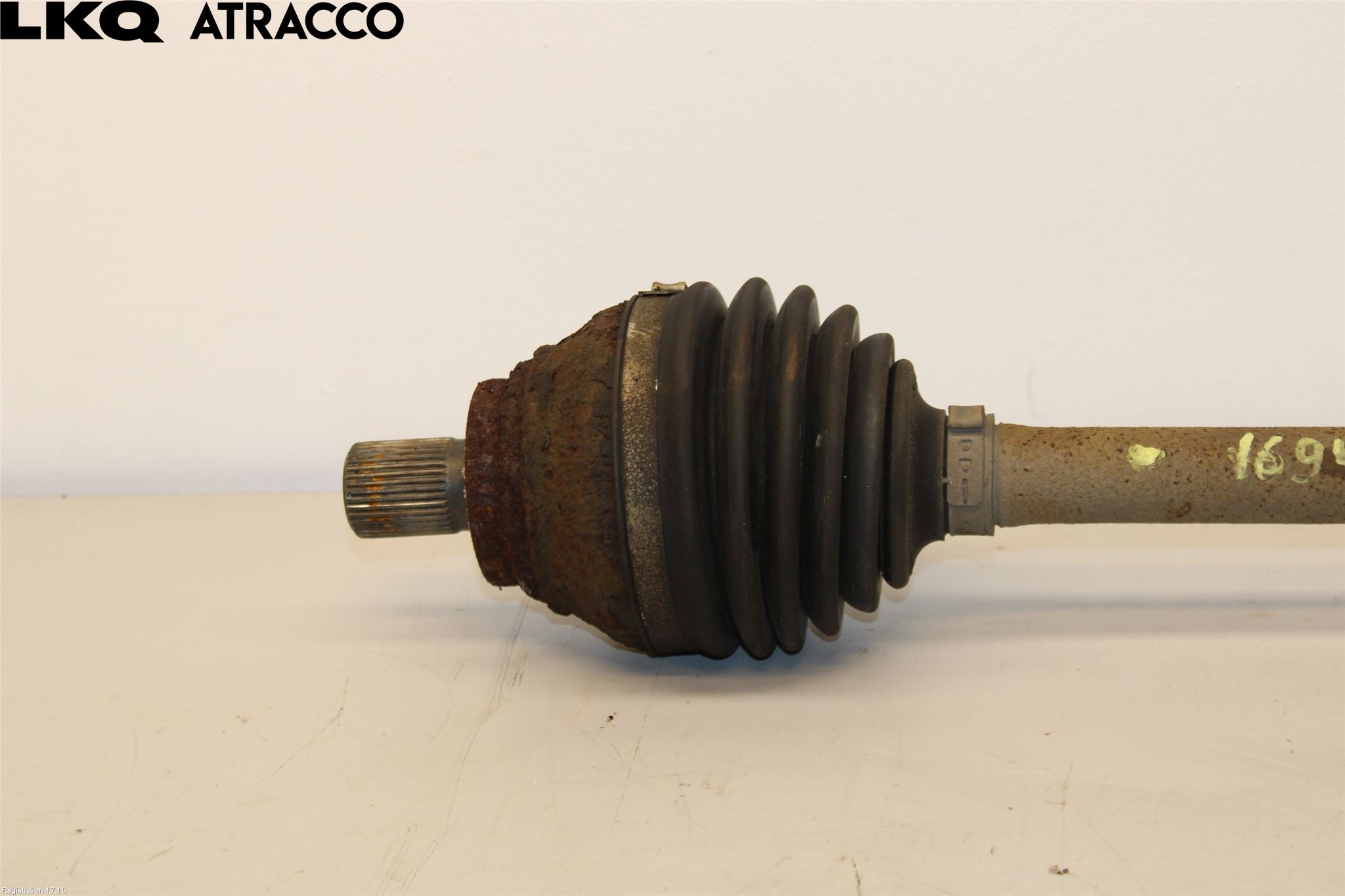 Audi A3/S3 8V 13-20 Drivaxel Fram Vänster