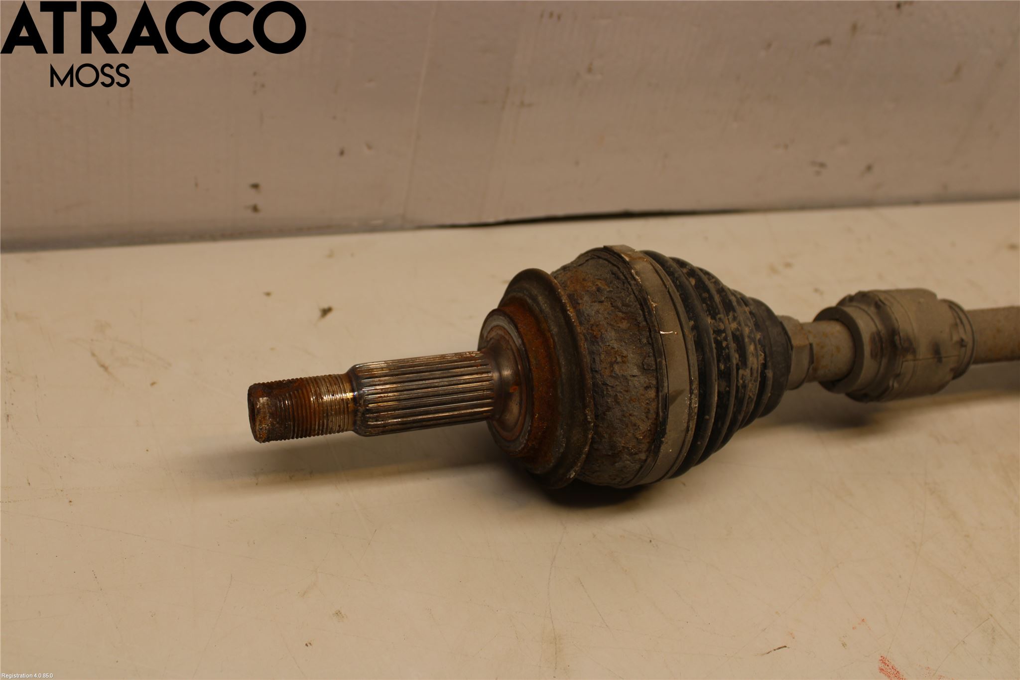 Toyota AURIS 10-12 Drivaxel Fram Vänster