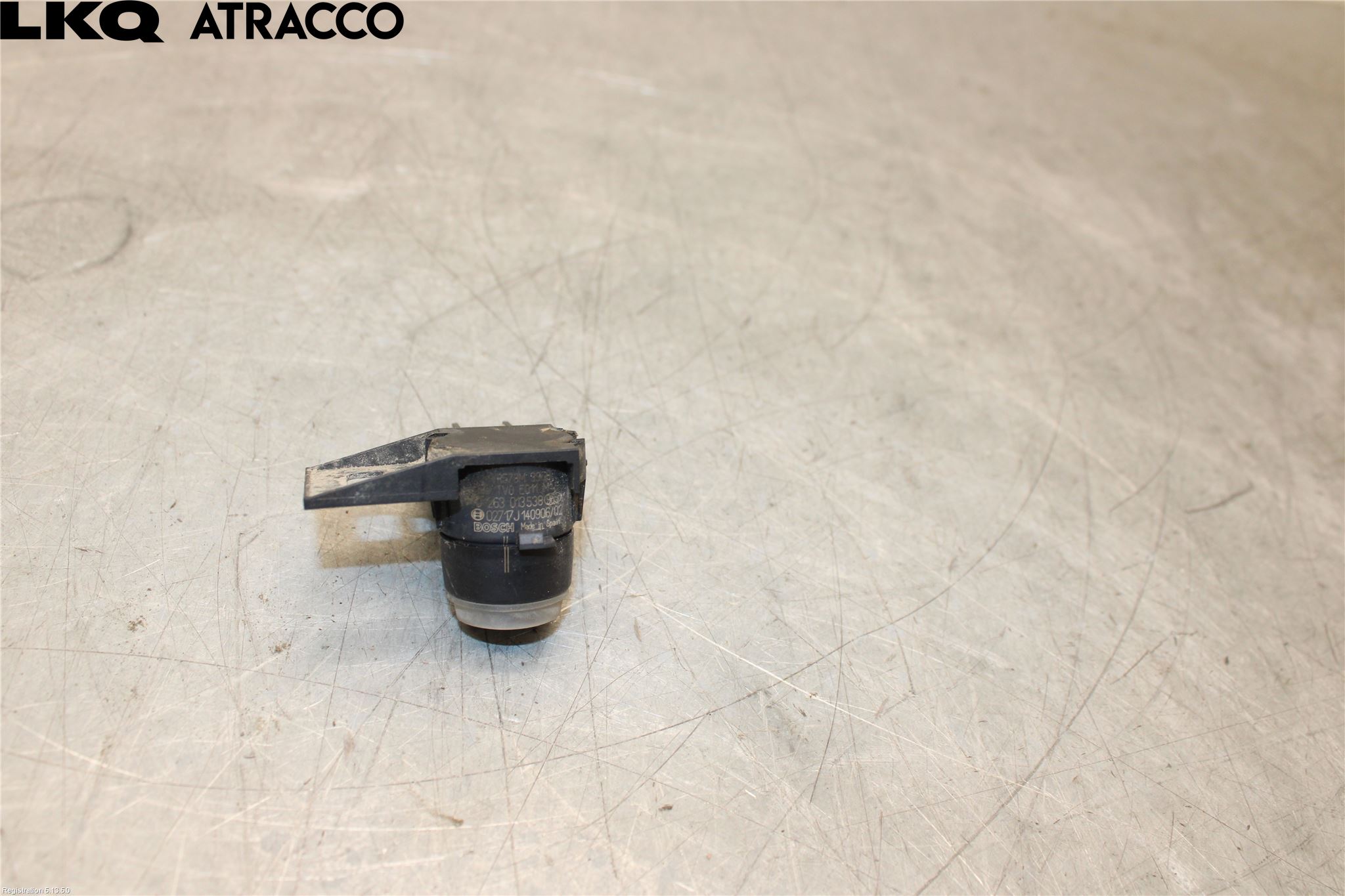Honda CR-V 13-18 Parkeringshjälp Frontsensor