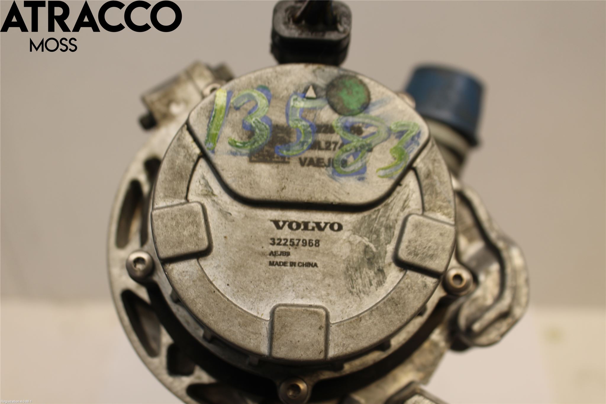 Volvo XC40/RECHARGE 18- Vattenpump