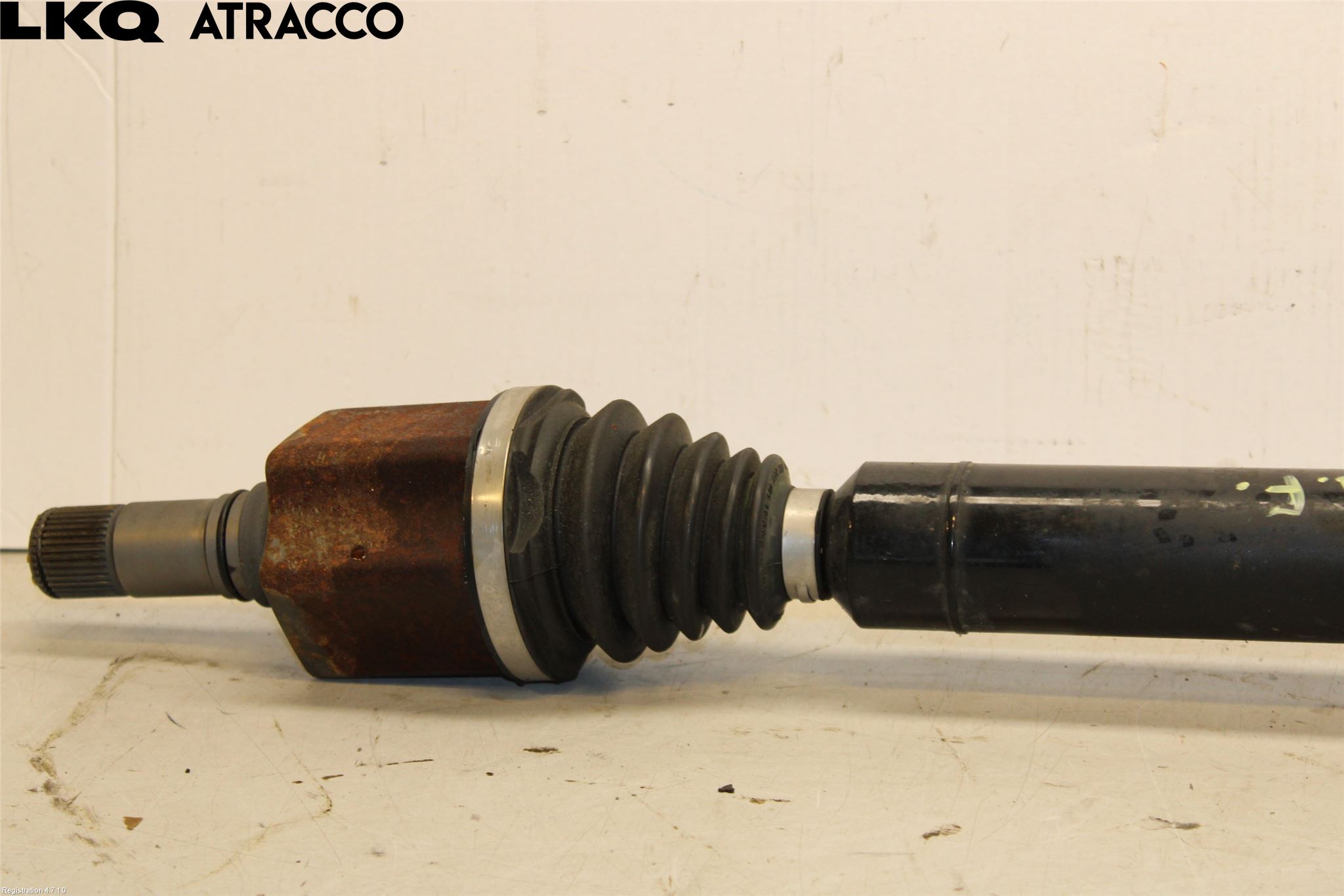 Skoda SUPERB 16-24 Drivaxel Fram Höger