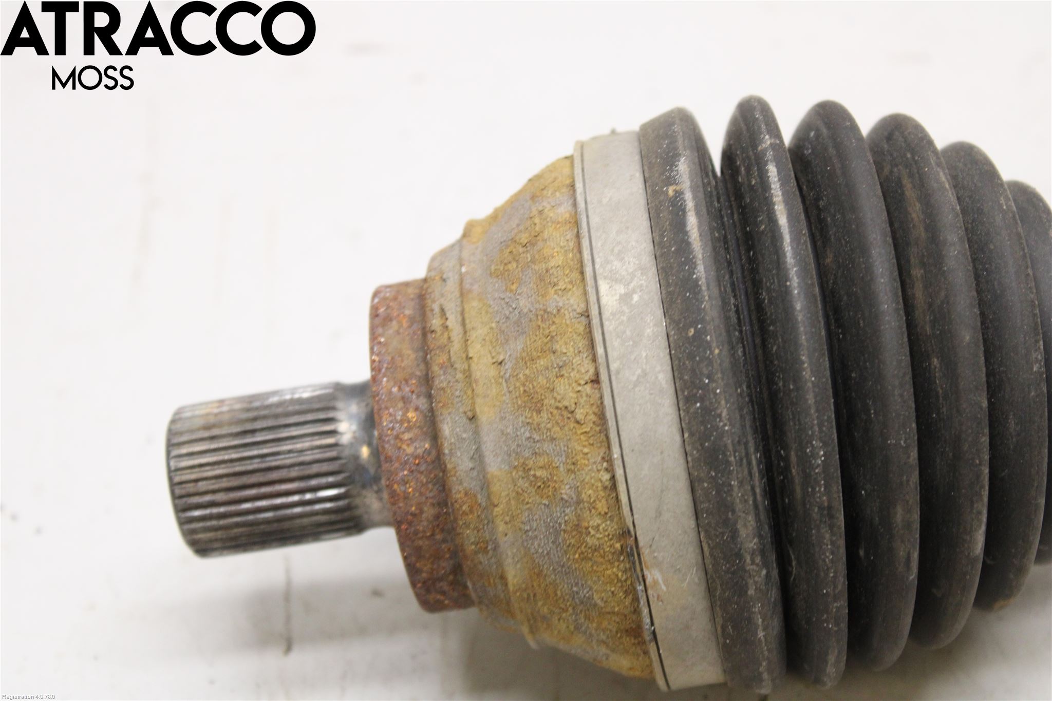 Volkswagen VW CADDY 11-15 Drivaxel Fram Vänster