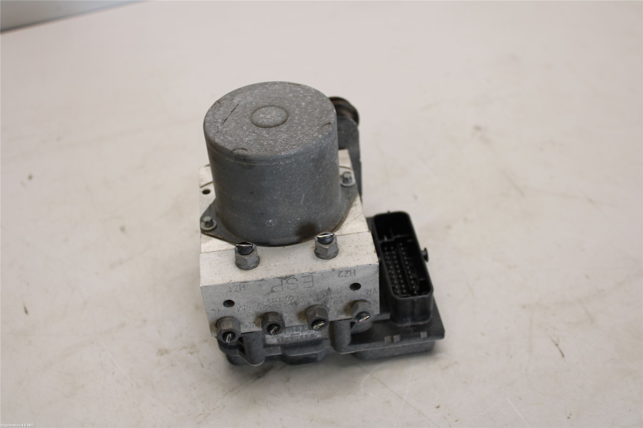 Audi A4 12-15 Abs Hydraulaggregat
