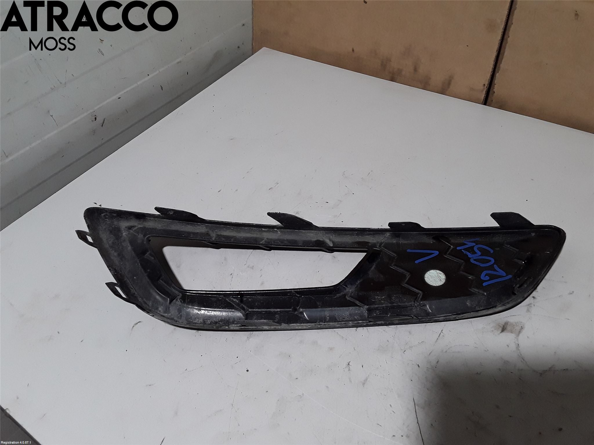 Ford FOCUS 15-18 Grilldel Vänster