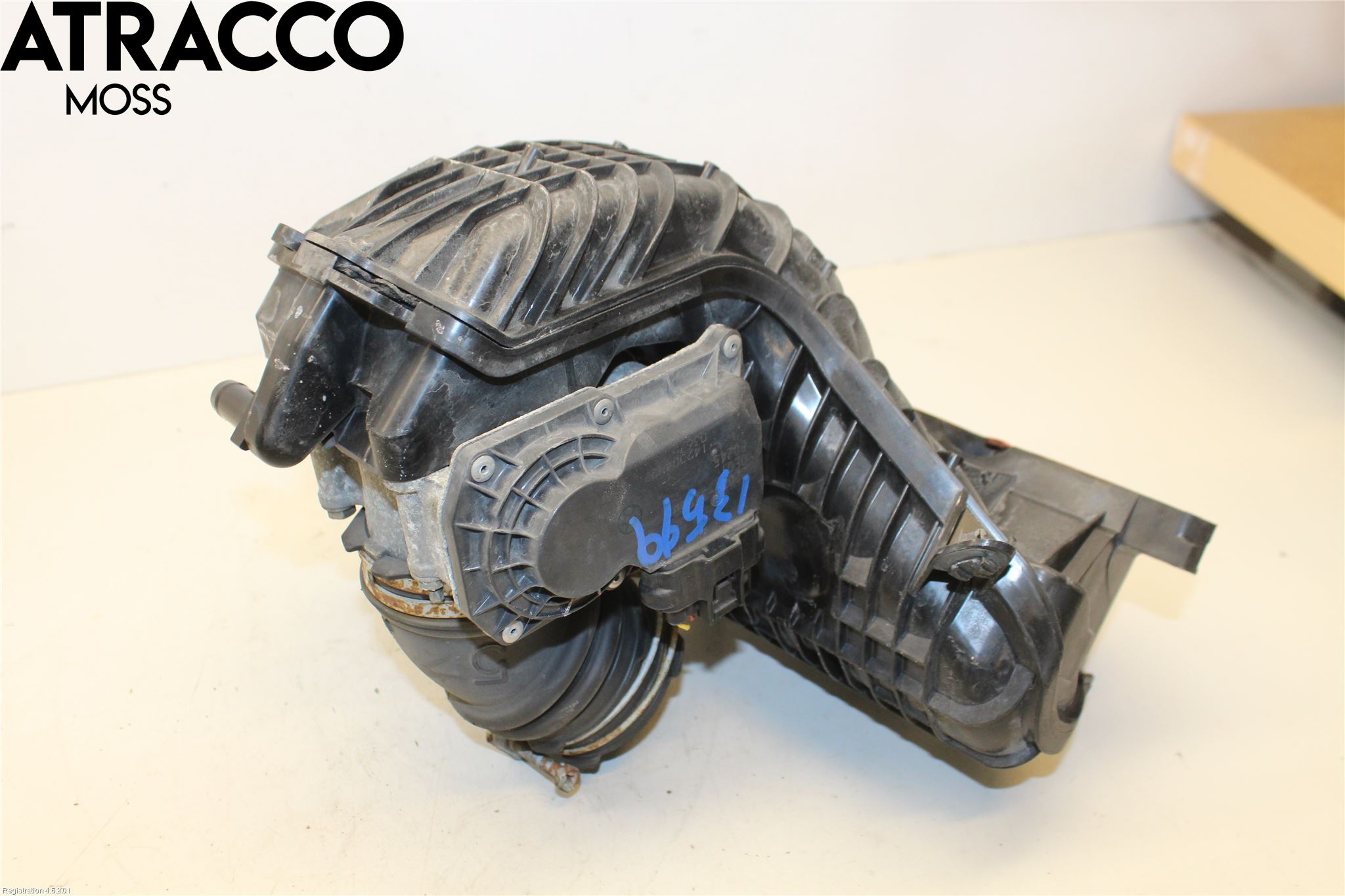 Toyota AURIS 10-12 Grenrör Insug