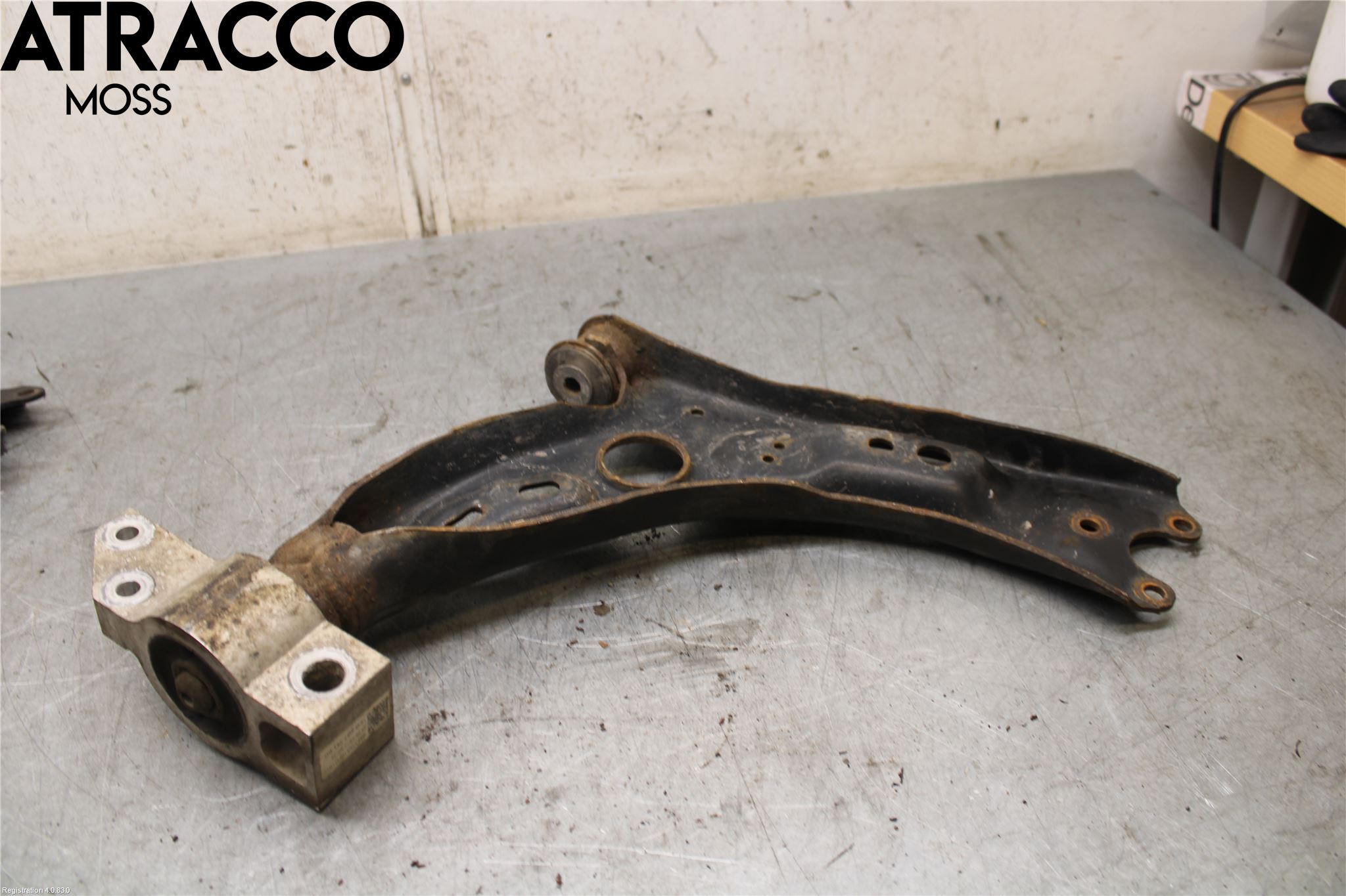 Audi A3/S3 05-13 Bärarm Fram Undre Vä