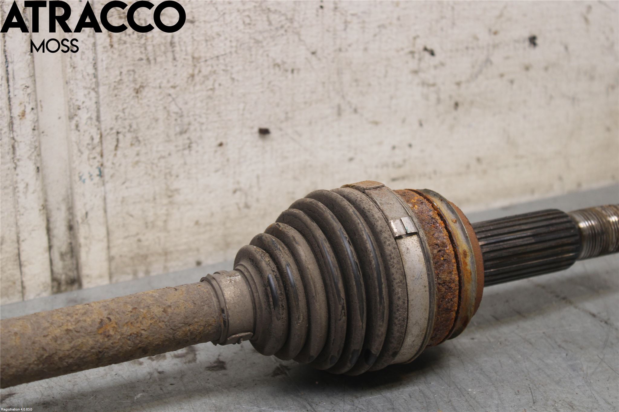 Toyota RAV4 13-18 Drivaxel Bak Höger