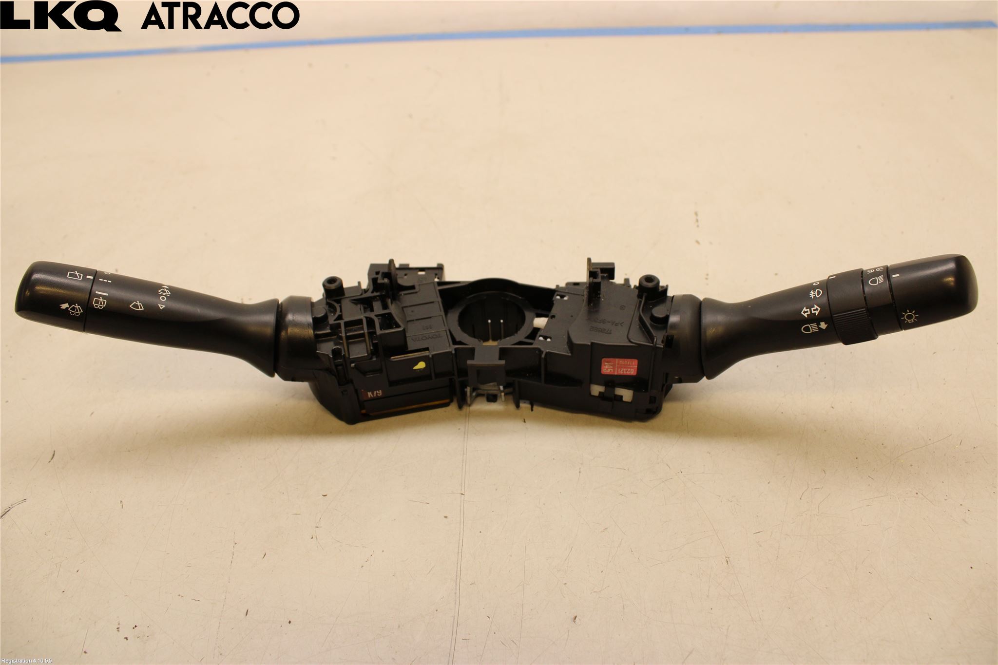 Toyota YARIS XP130 12-14 Spakcentral