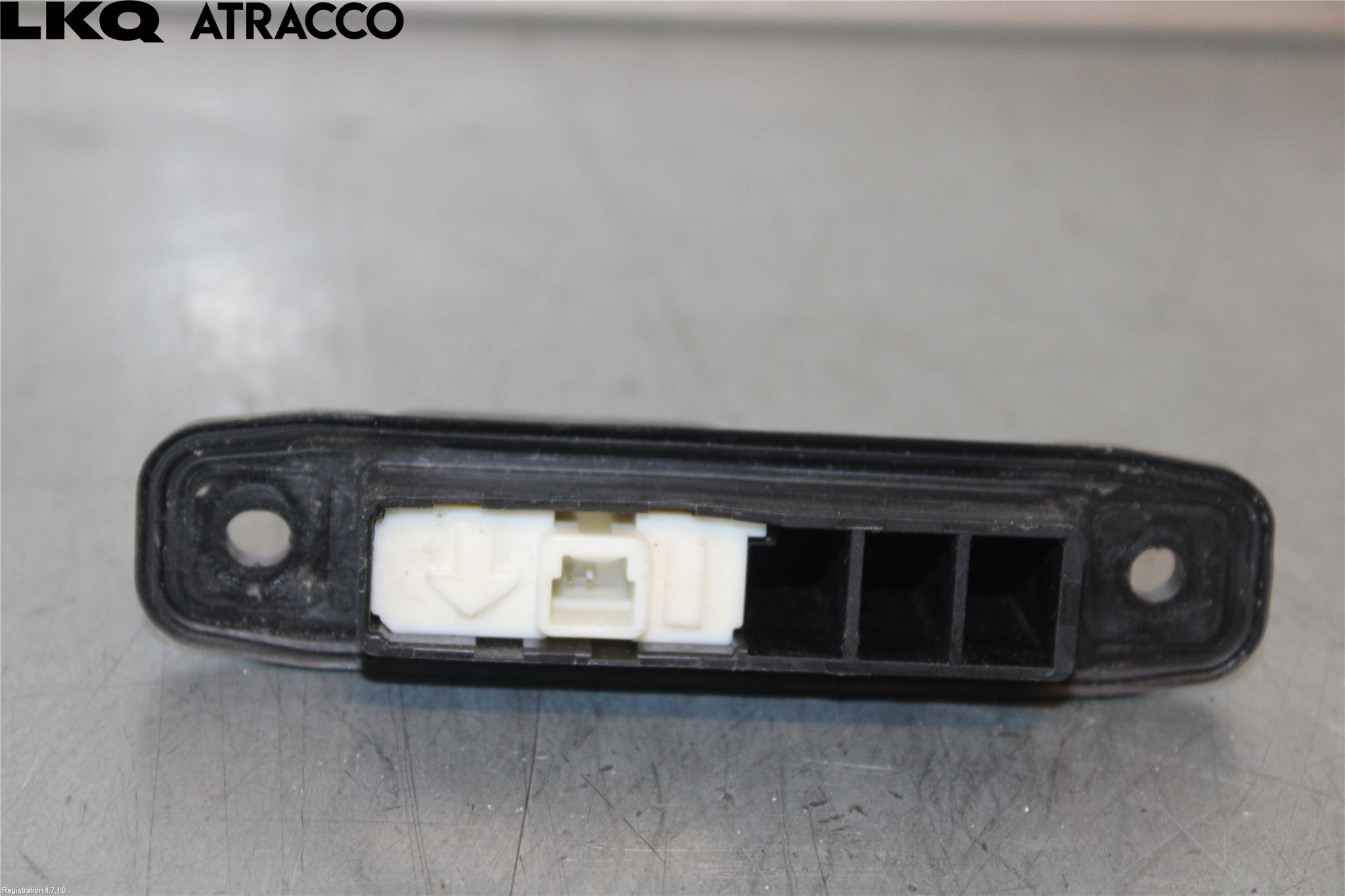 Toyota YARIS XP130 15-20 Bakluckehandtag