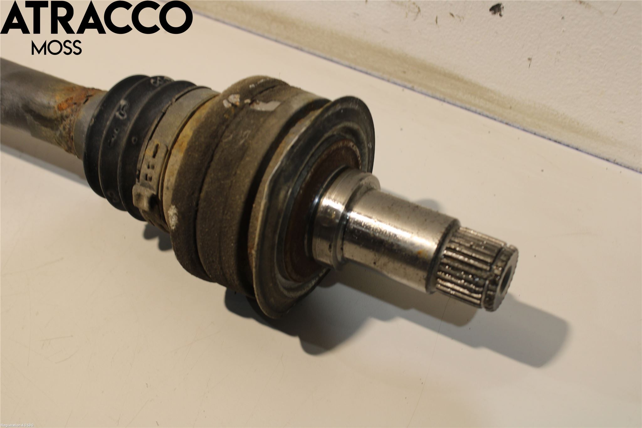 Mercedes-Benz MB C-KLASS (W204) 07-15 Drivaxel Bak Höger