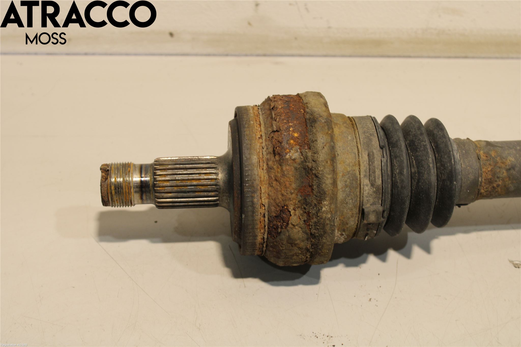 Mercedes-Benz MB C-KLASS (W204) 07-15 Drivaxel Bak Höger