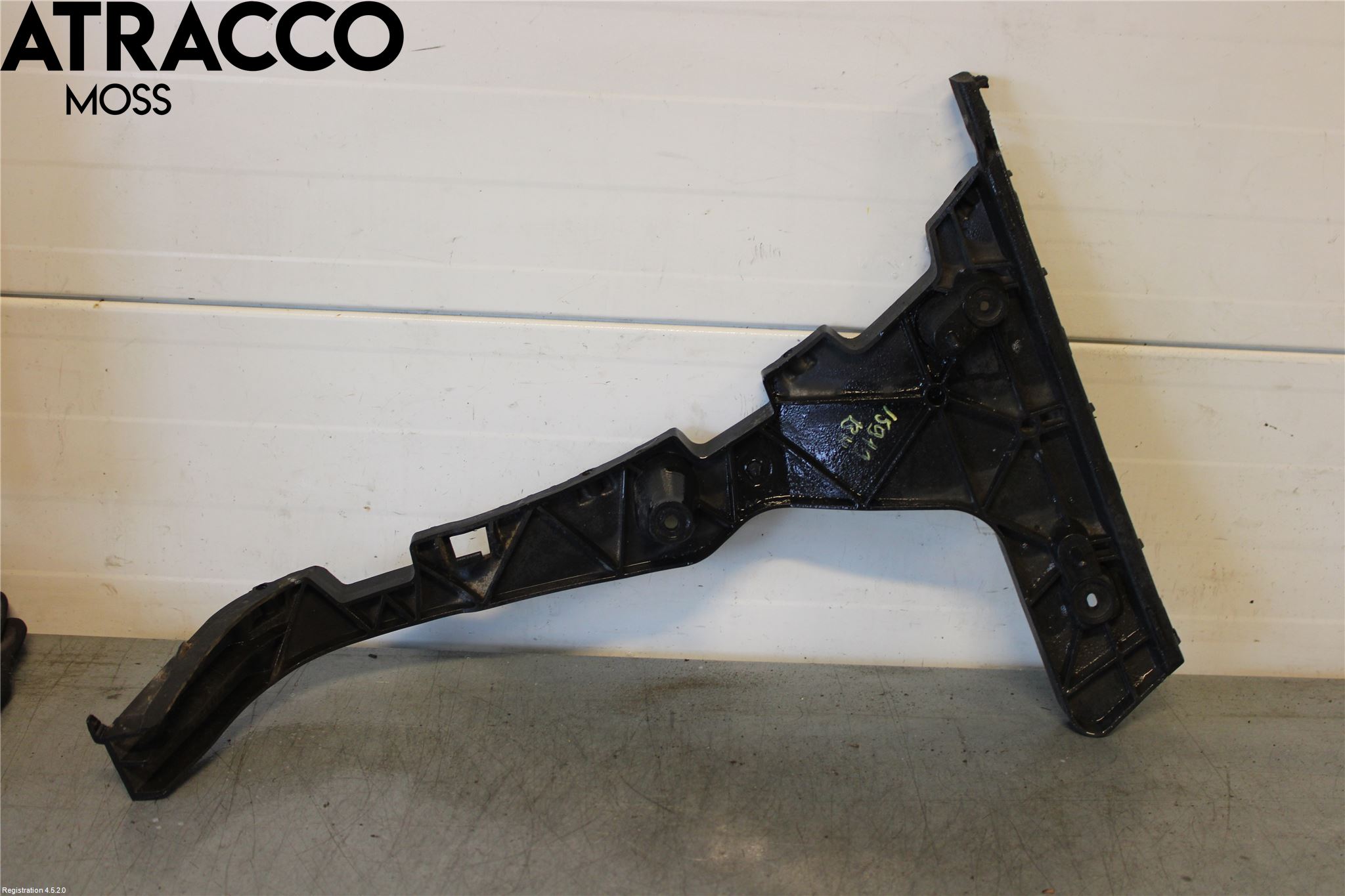 Audi Q5 09-16 Stötfångarbärjärn Bak