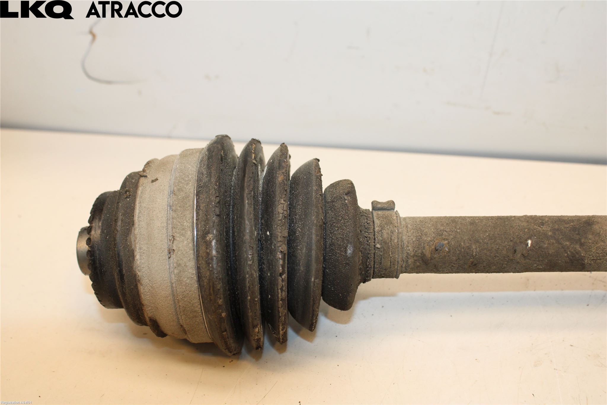 BMW 1 F20/F21 11-19 Drivaxel Fram Höger