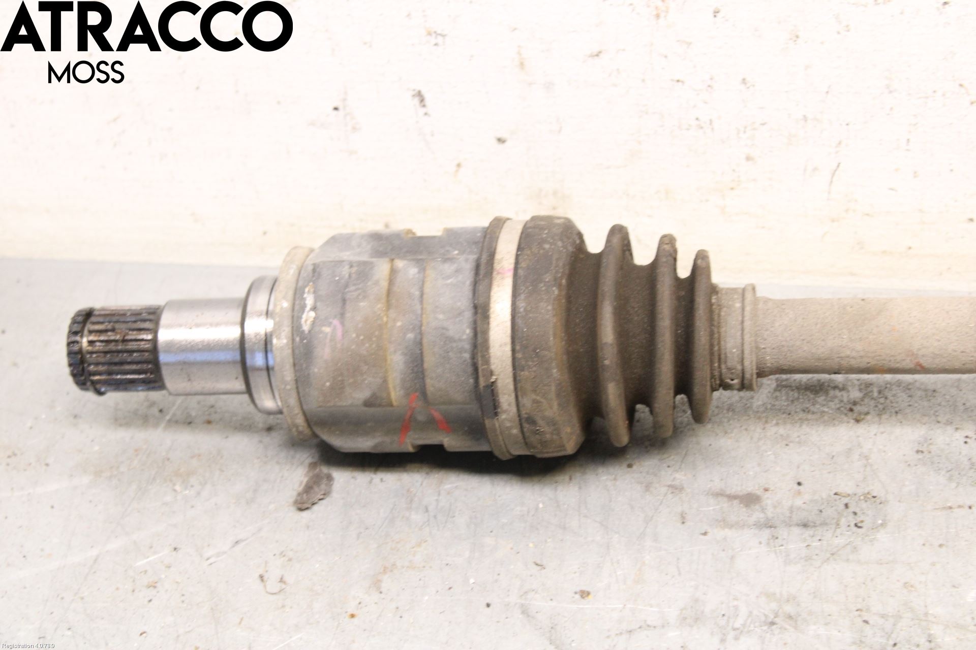 Toyota AURIS 13-19 Drivaxel Fram Vänster