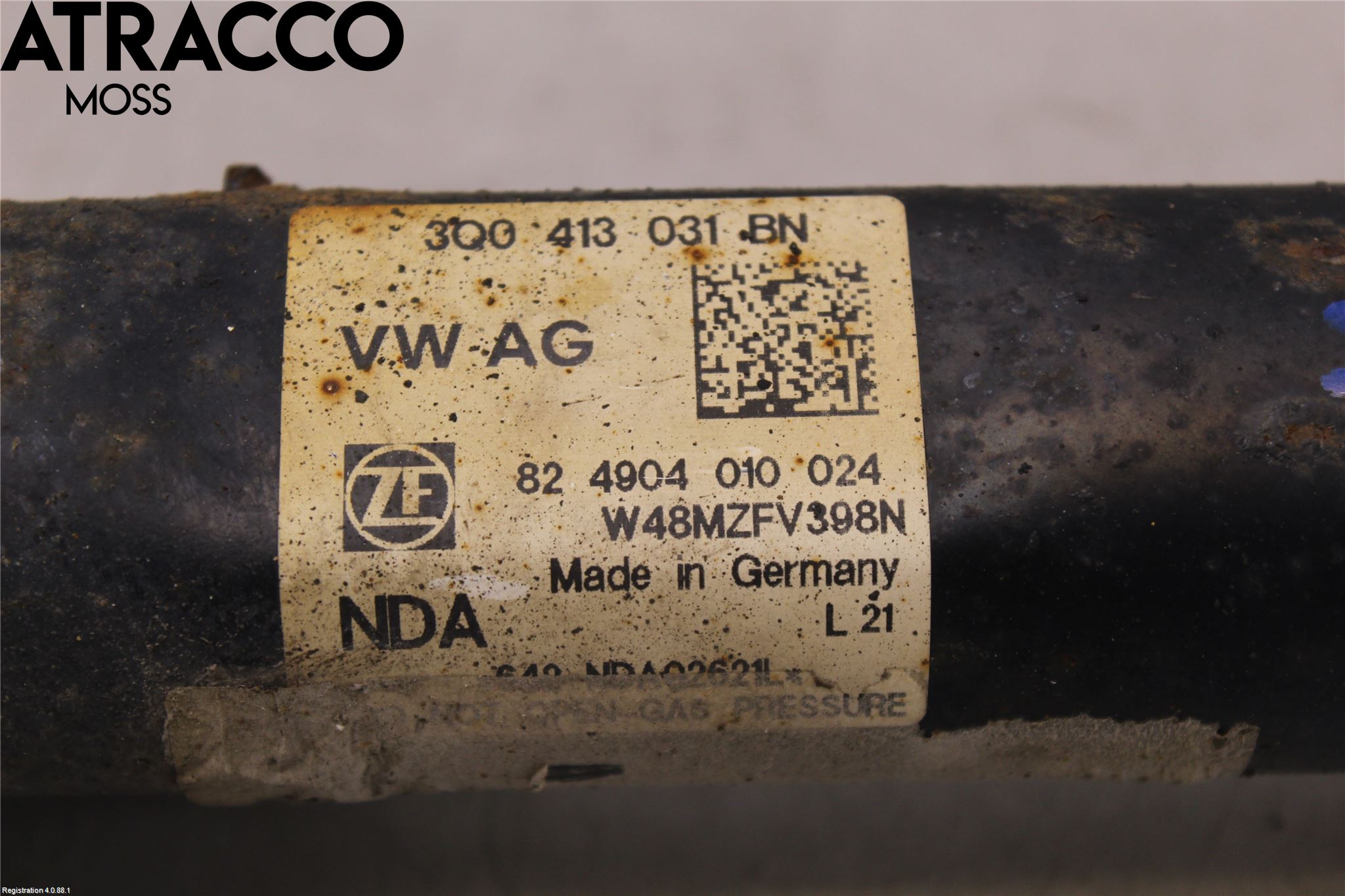Volkswagen VW PASSAT 15-19 Fjäderben Fram Vänster