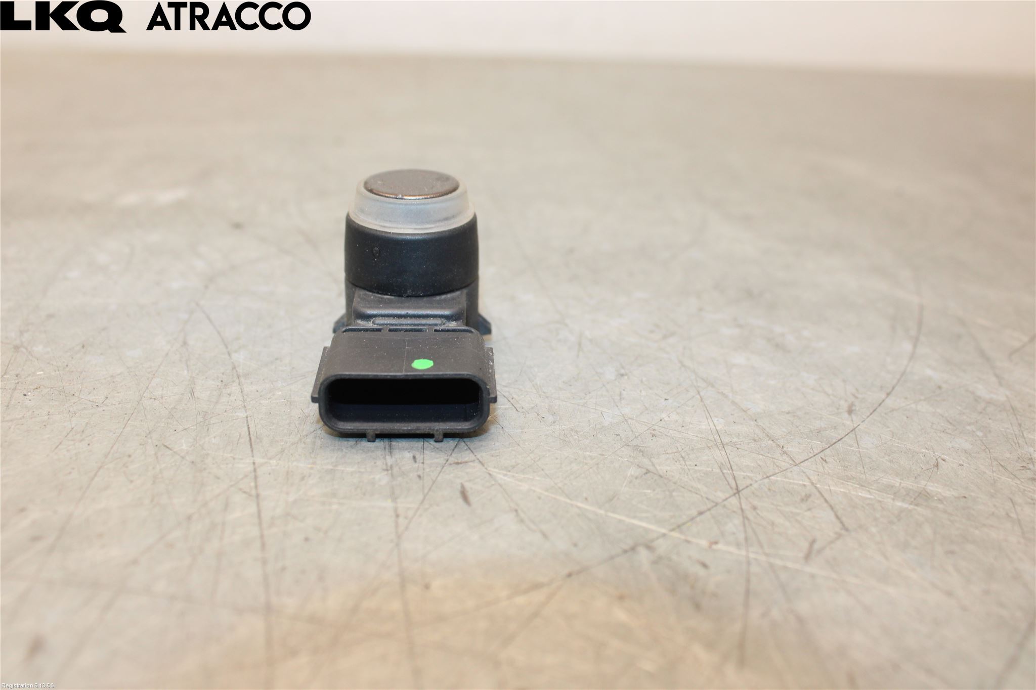 Honda CR-V 13-18 Parkeringshjälp Frontsensor