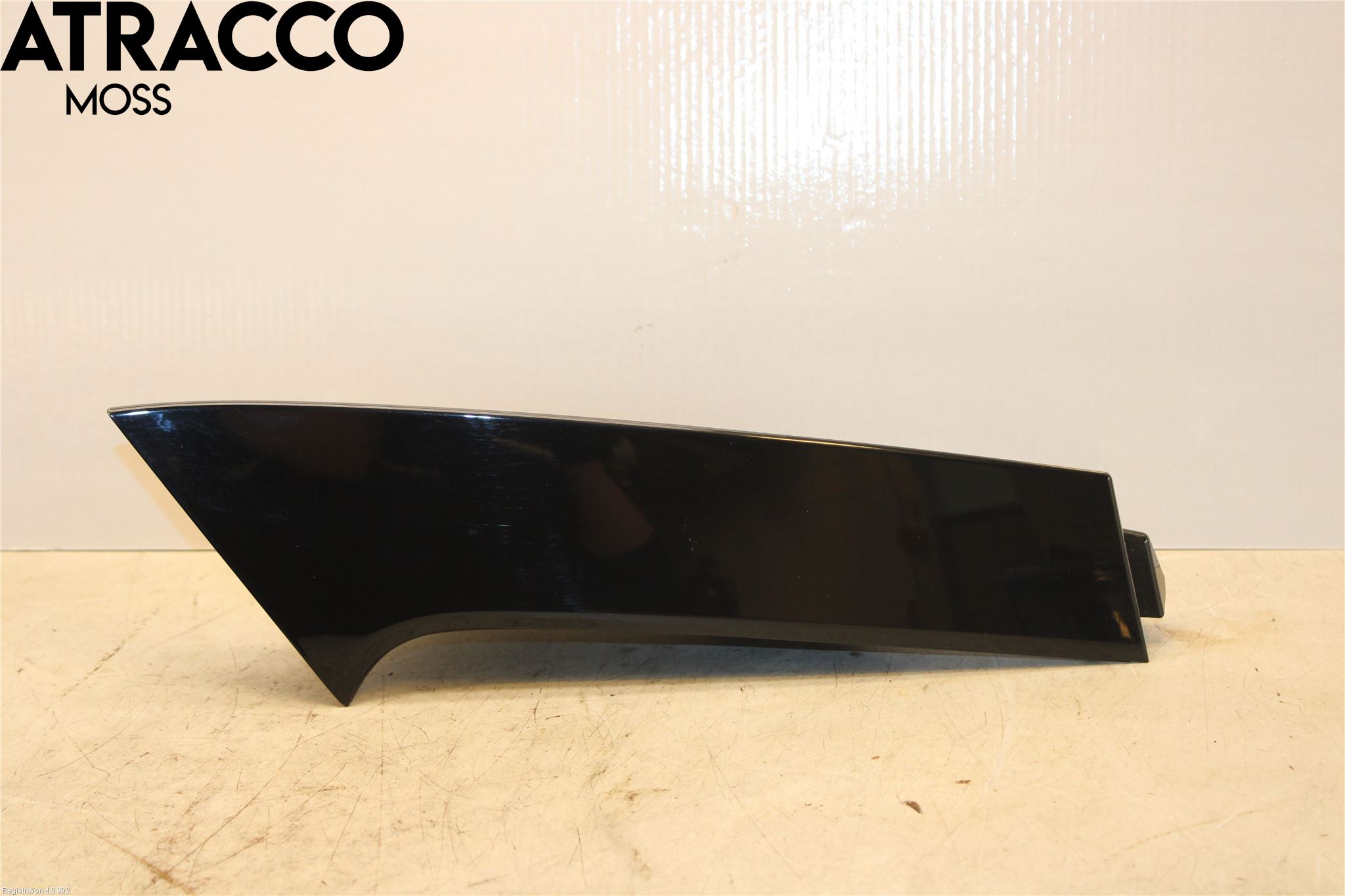Nissan X-TRAIL 14-21 Spoiler Baklucka